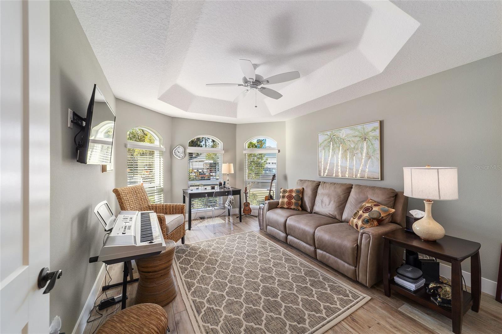 1059 AKIN WAY, THE VILLAGES, FL, 32163