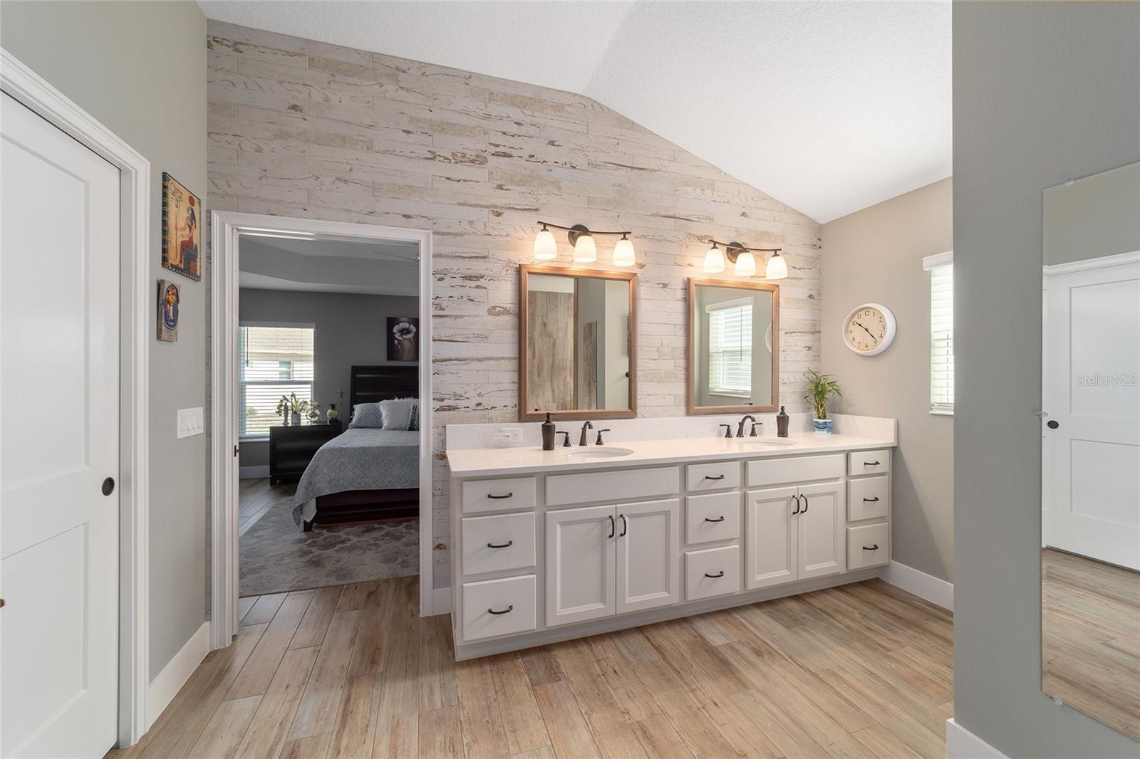 1059 AKIN WAY, THE VILLAGES, FL, 32163