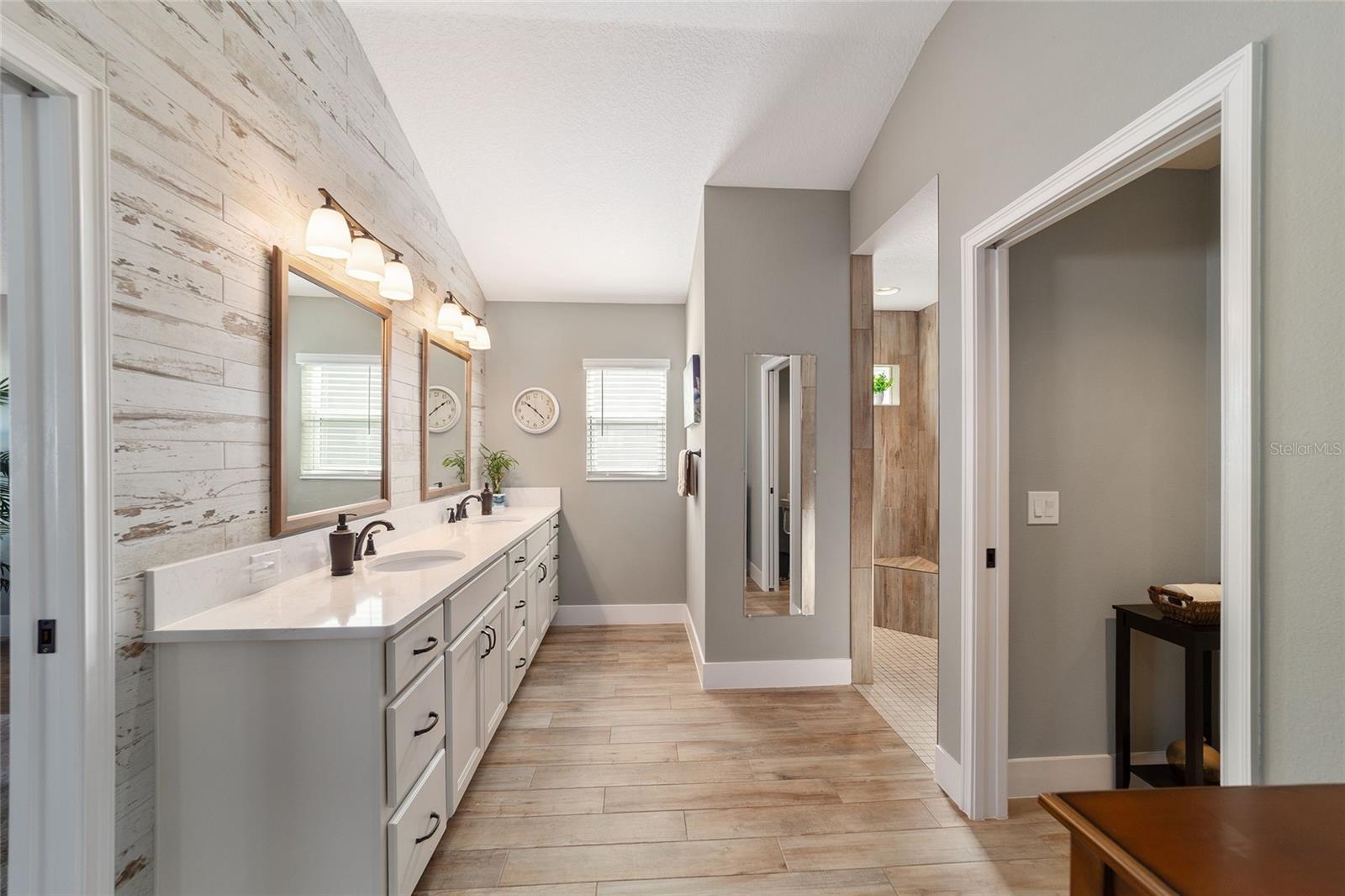 1059 AKIN WAY, THE VILLAGES, FL, 32163