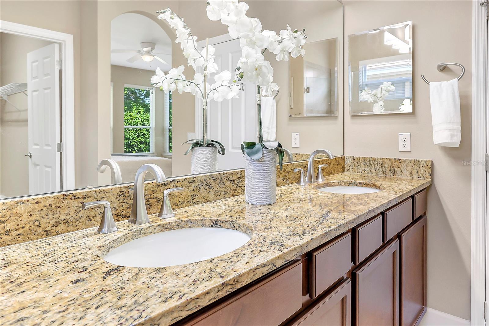 1386 HAZELDENE MNR, DELAND, FL, 32724