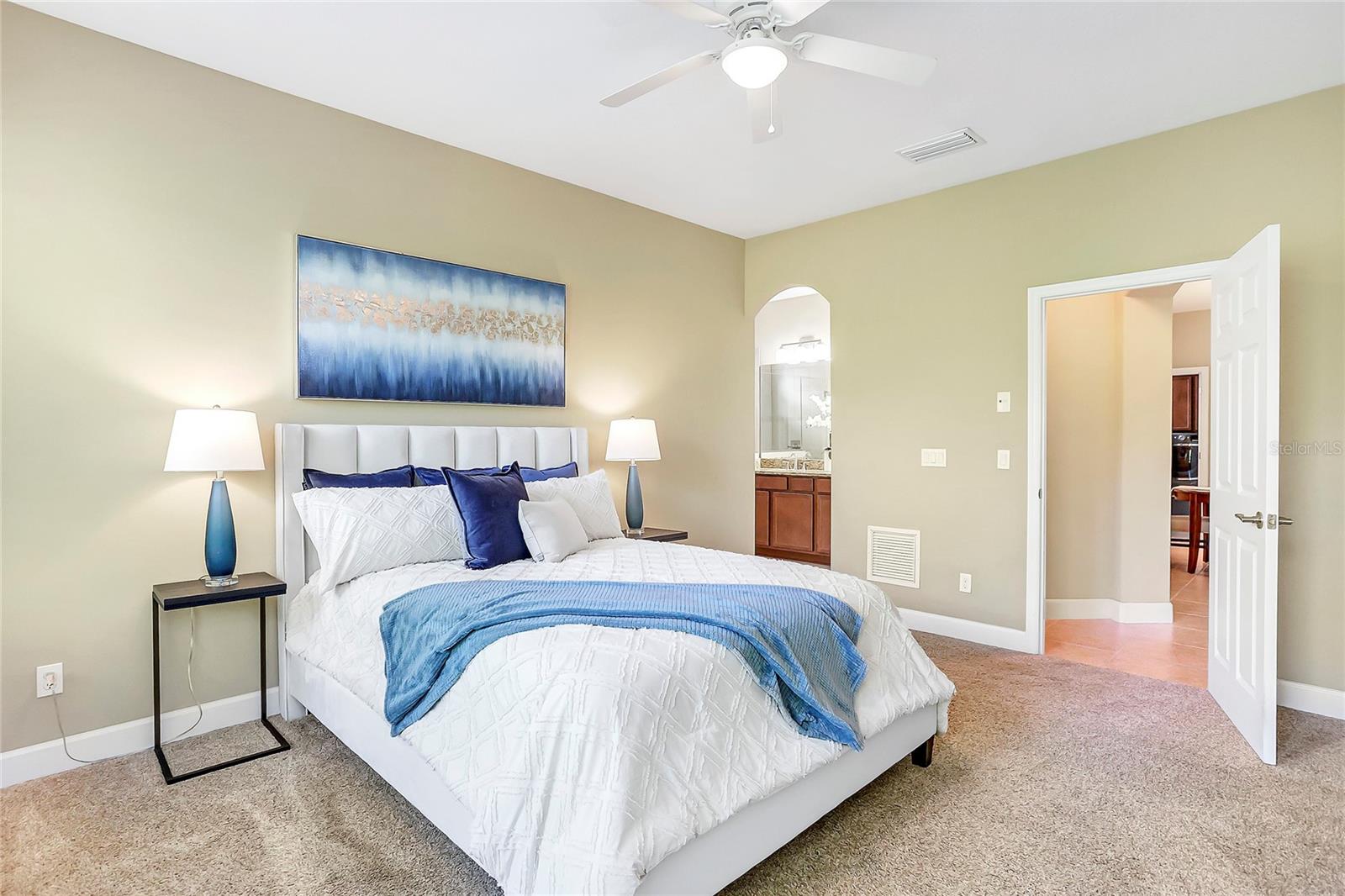 1386 HAZELDENE MNR, DELAND, FL, 32724