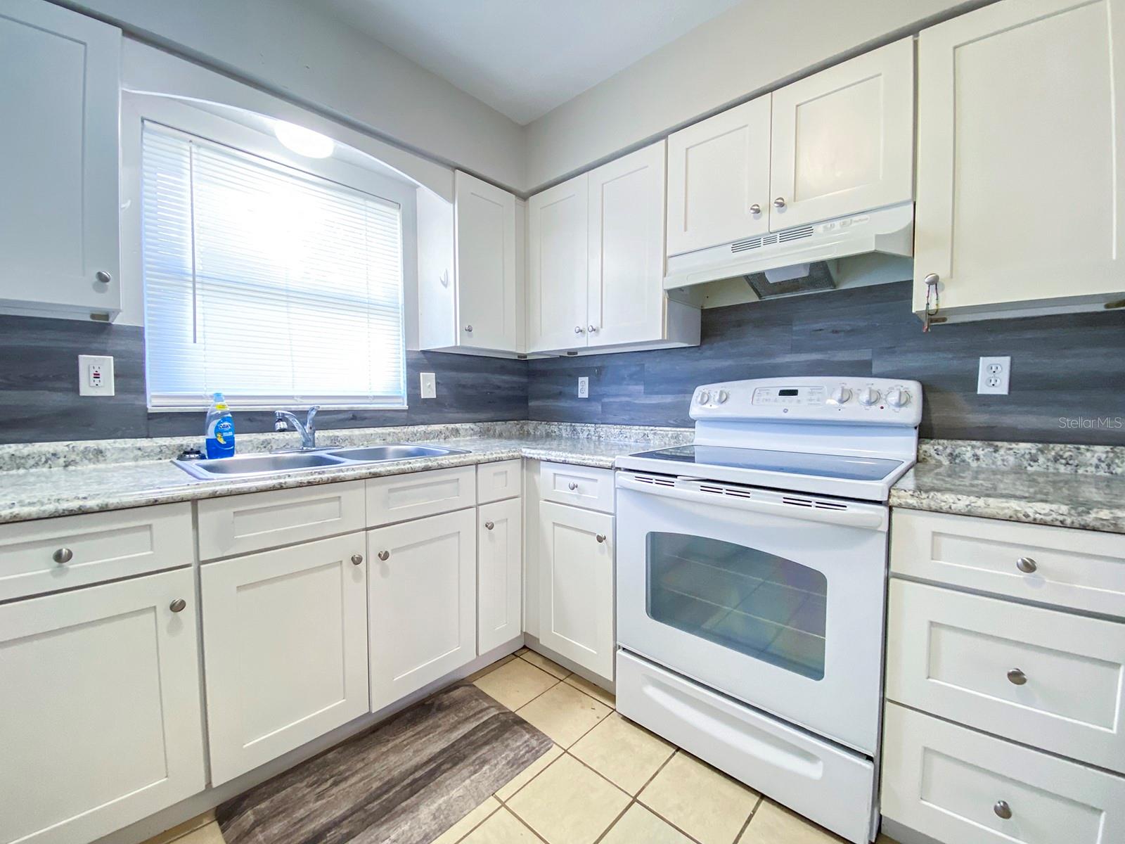 890 42ND ST, SARASOTA, FL, 34234