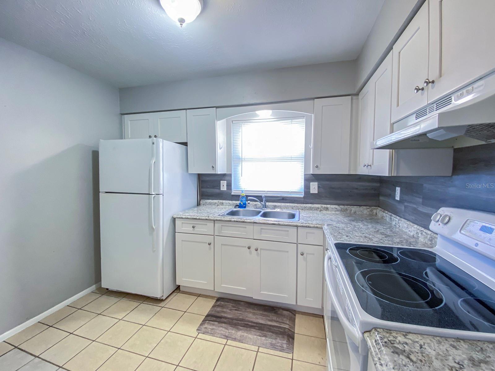 890 42ND ST, SARASOTA, FL, 34234