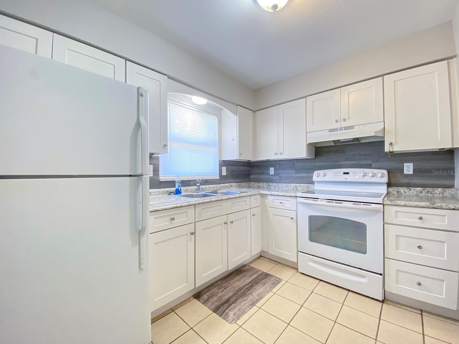 890 42ND ST, SARASOTA, FL, 34234