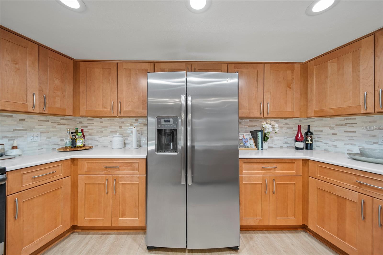 1810 PINE HILL DR, SAFETY HARBOR, FL, 34695