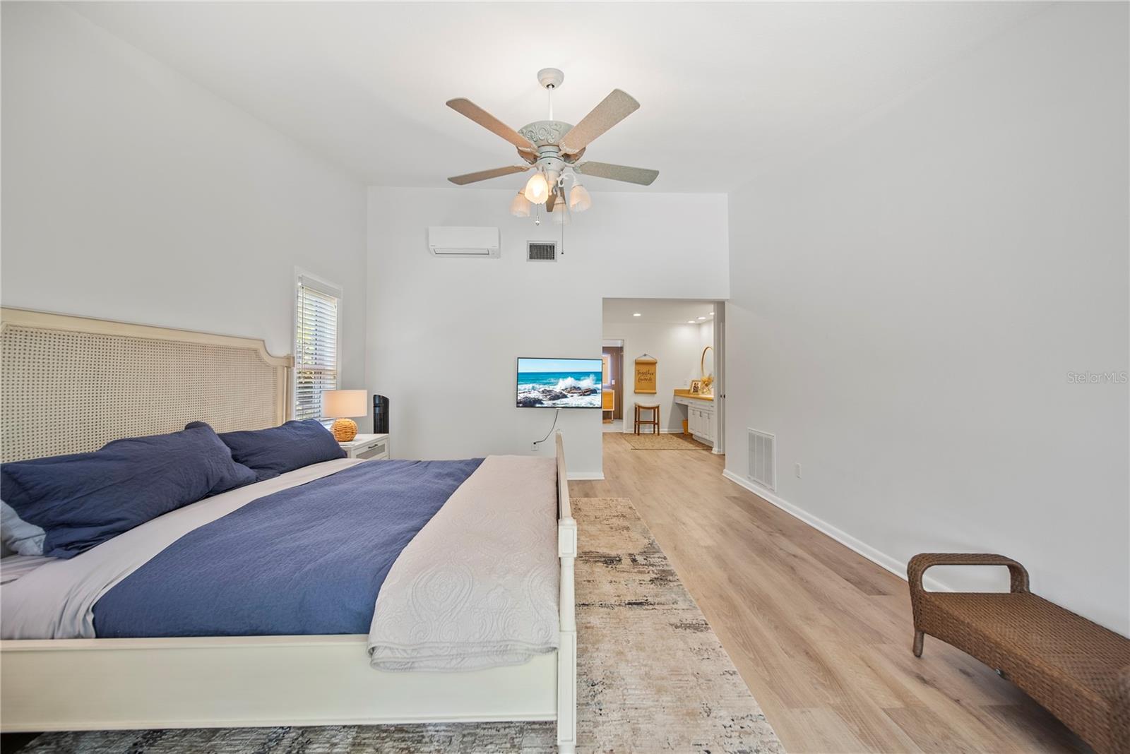 1810 PINE HILL DR, SAFETY HARBOR, FL, 34695