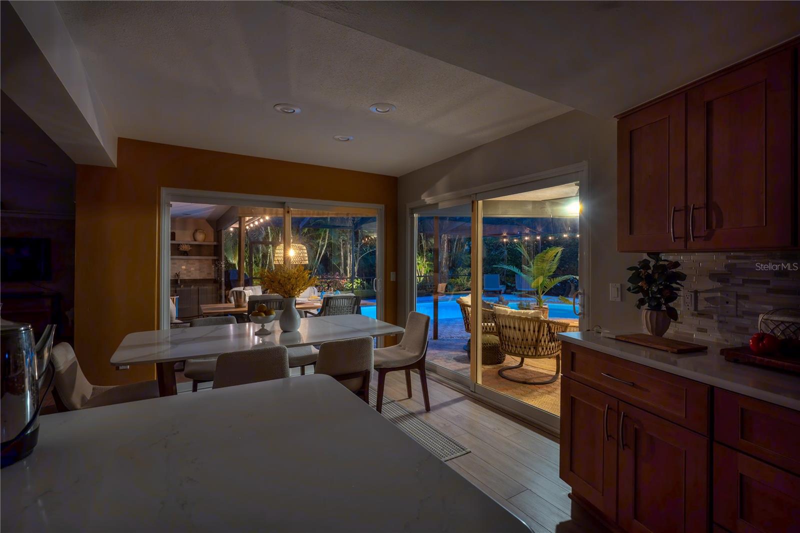 1810 PINE HILL DR, SAFETY HARBOR, FL, 34695
