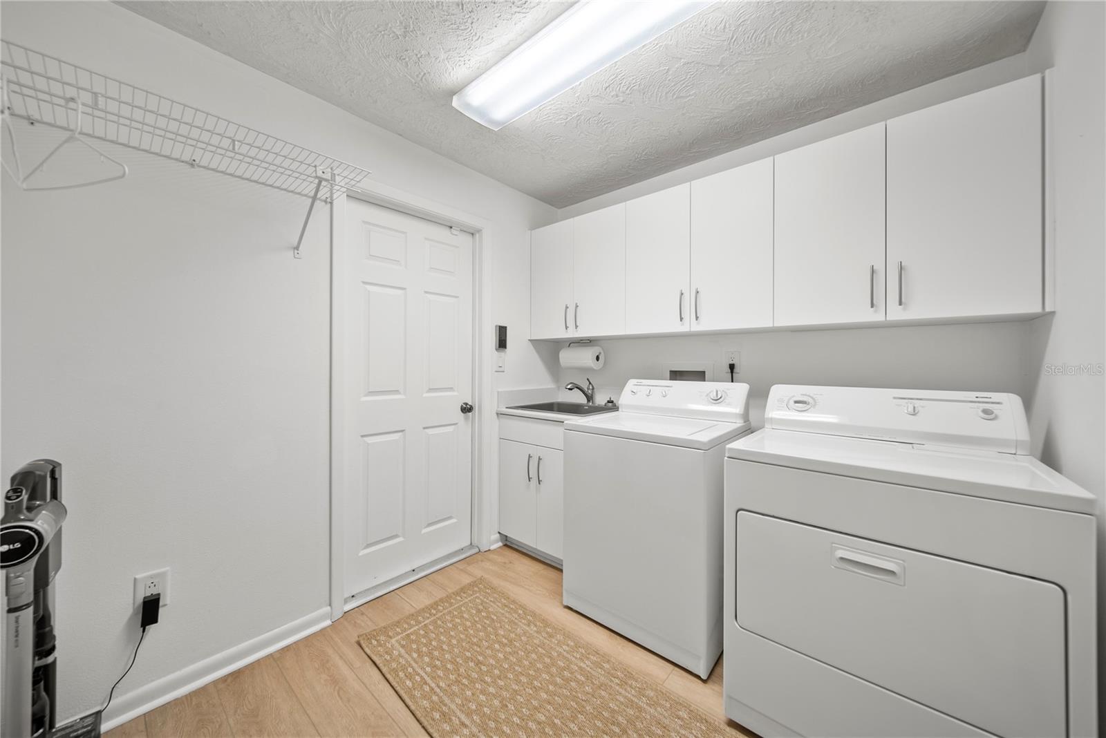 1810 PINE HILL DR, SAFETY HARBOR, FL, 34695