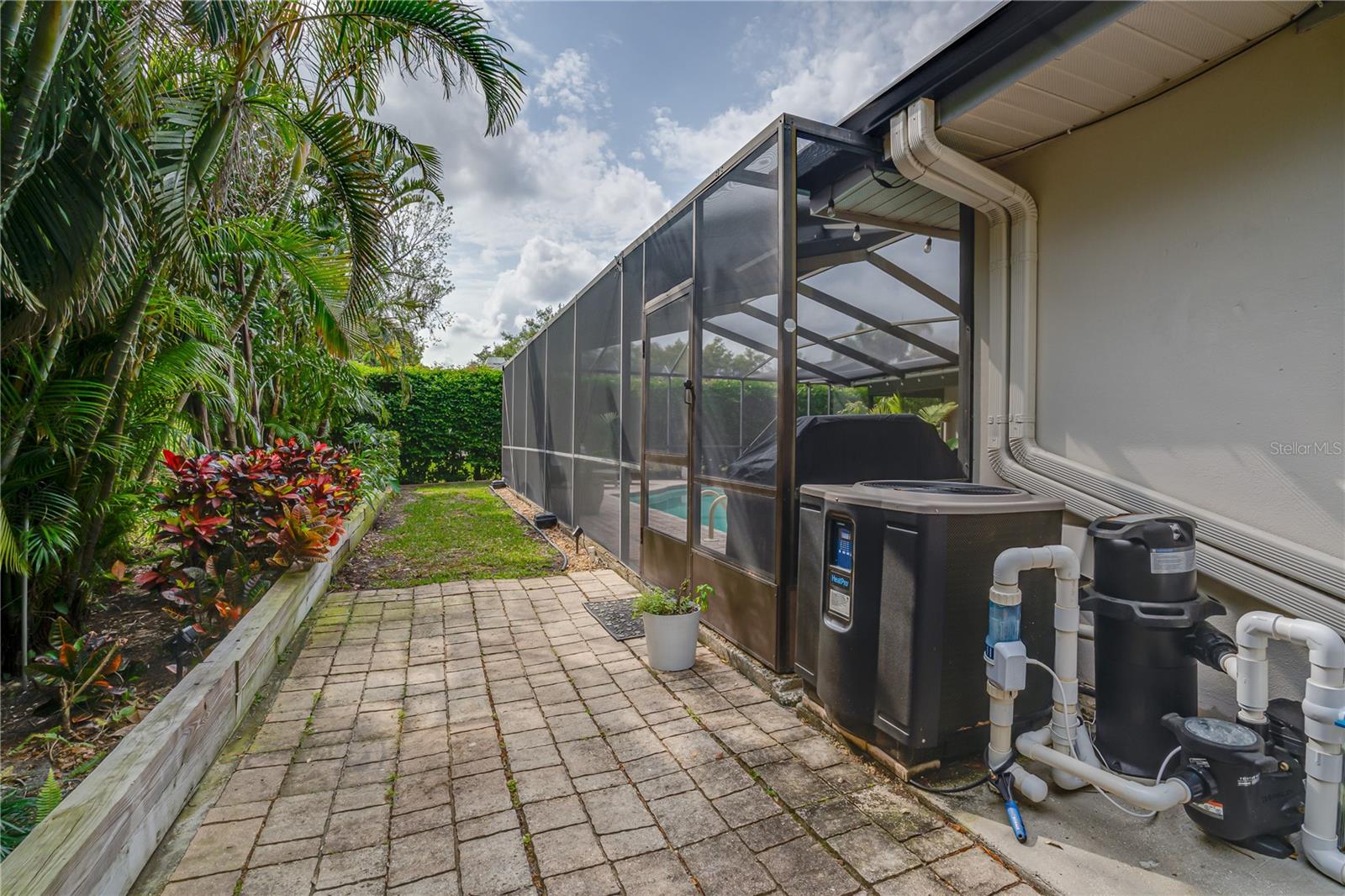 1810 PINE HILL DR, SAFETY HARBOR, FL, 34695
