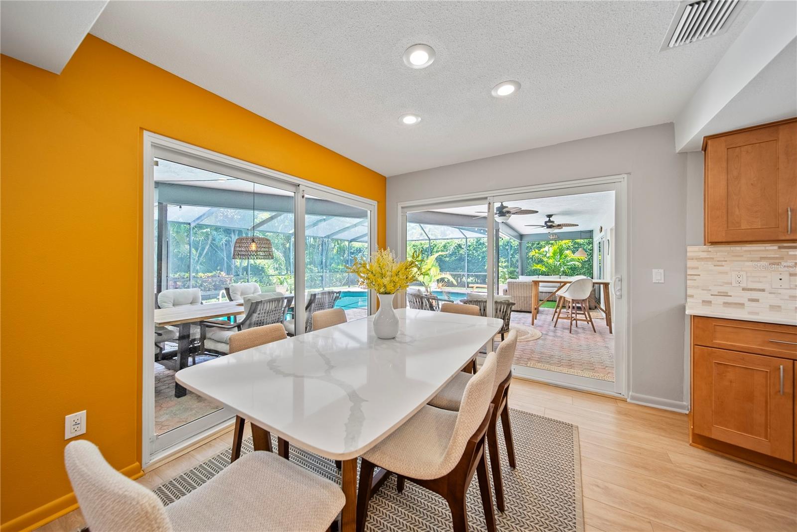 1810 PINE HILL DR, SAFETY HARBOR, FL, 34695
