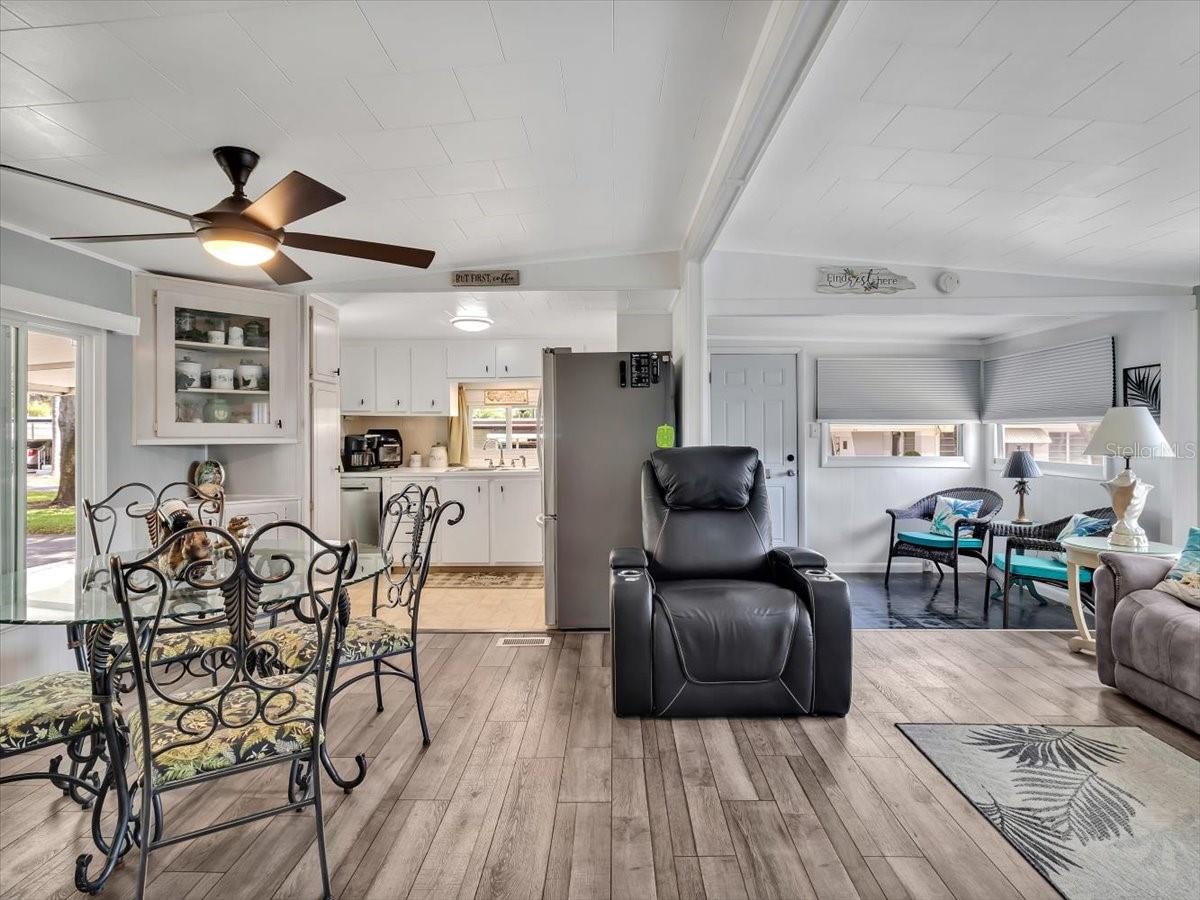 2331 BELLEAIR RD #214, CLEARWATER, FL, 33764