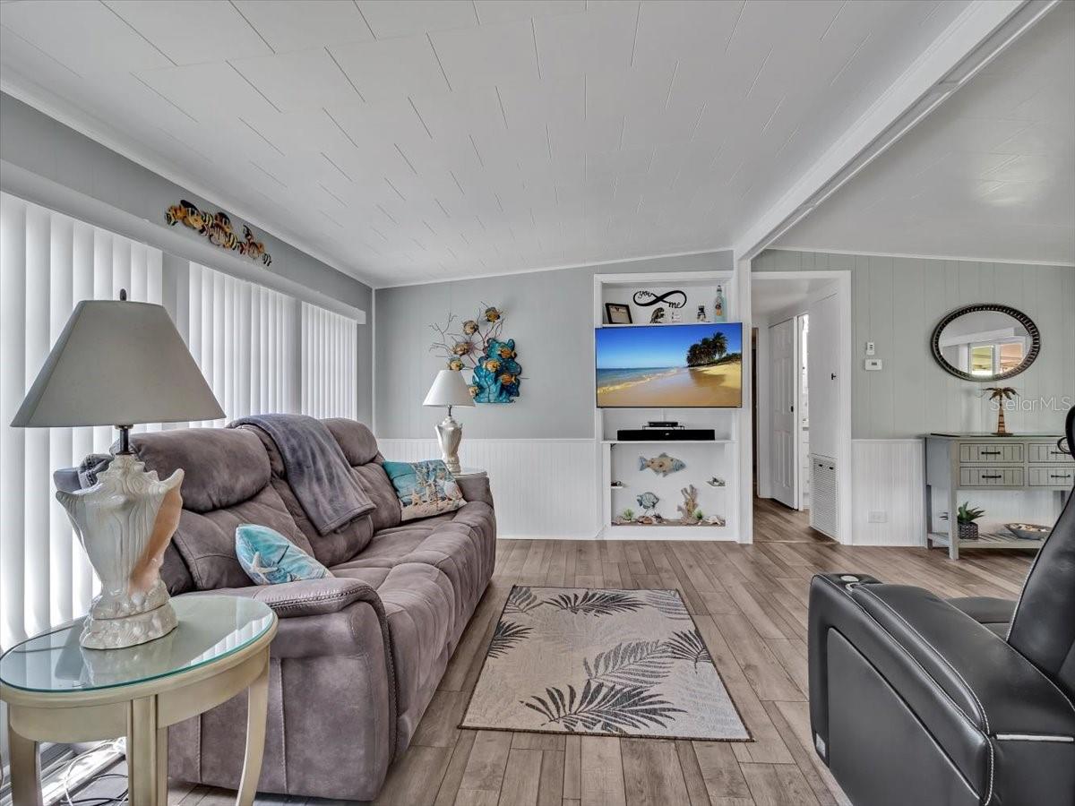 2331 BELLEAIR RD #214, CLEARWATER, FL, 33764