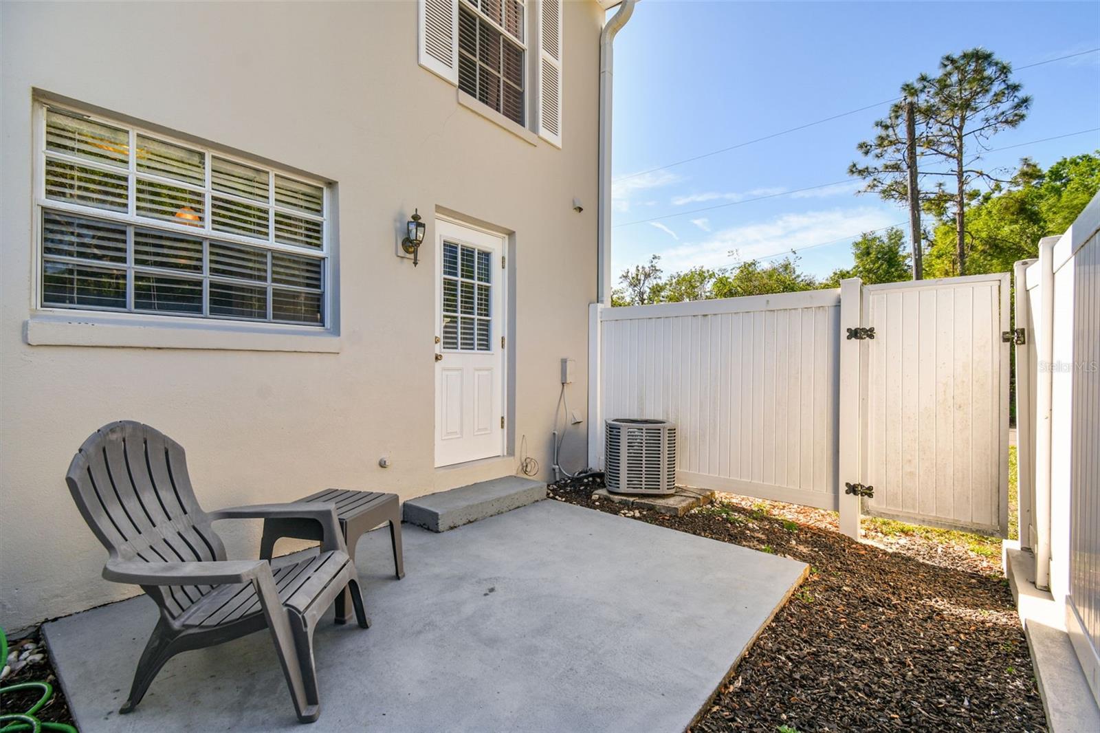 13533 EMBASSY PARK CT, DADE CITY, FL, 33525