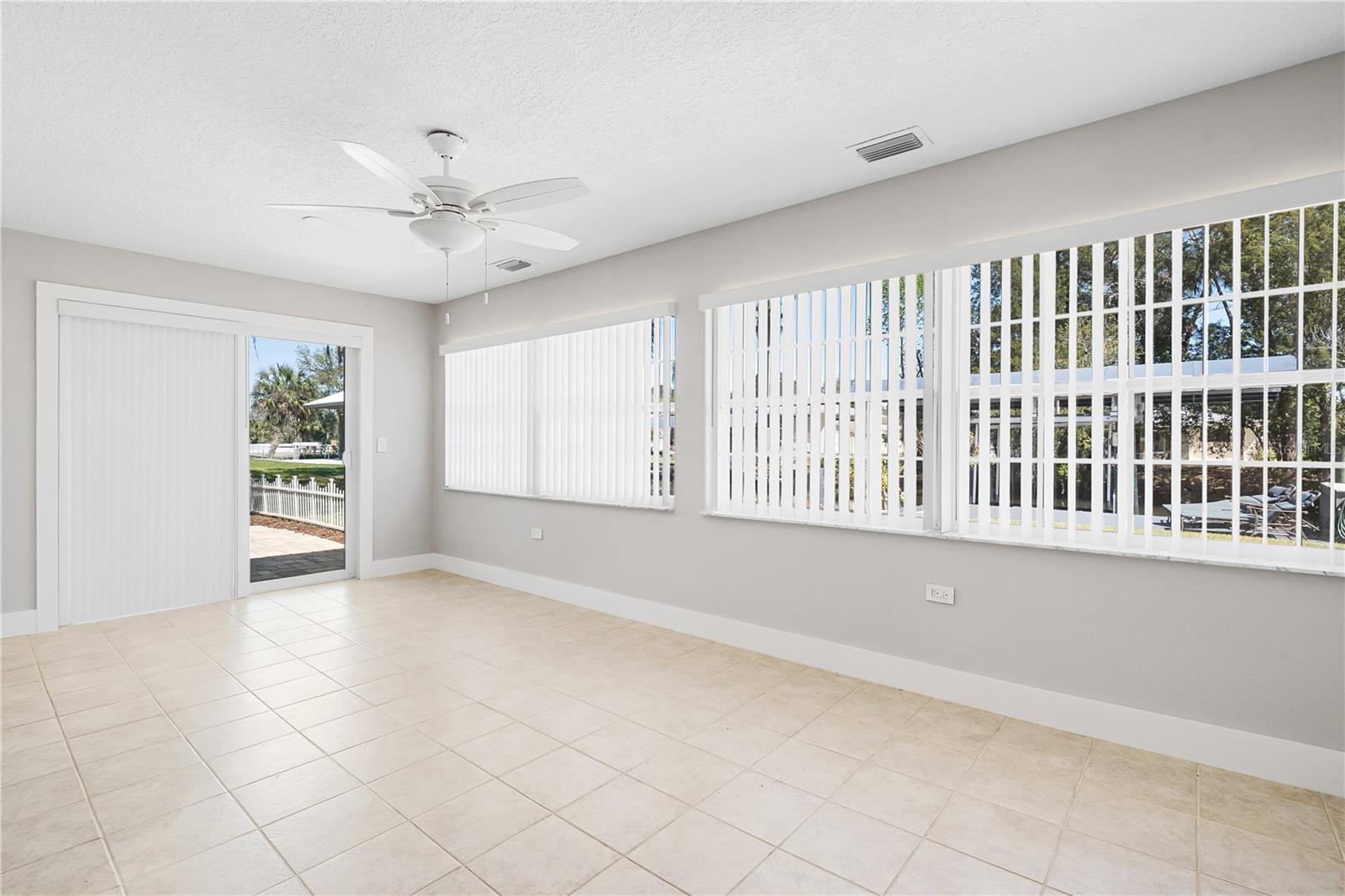 3929 N SAGOMON PT, CRYSTAL RIVER, FL, 34428