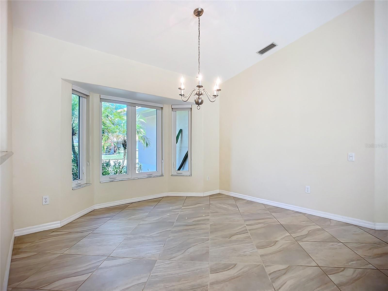 601 PINENEEDLE LN, ENGLEWOOD, FL, 34223