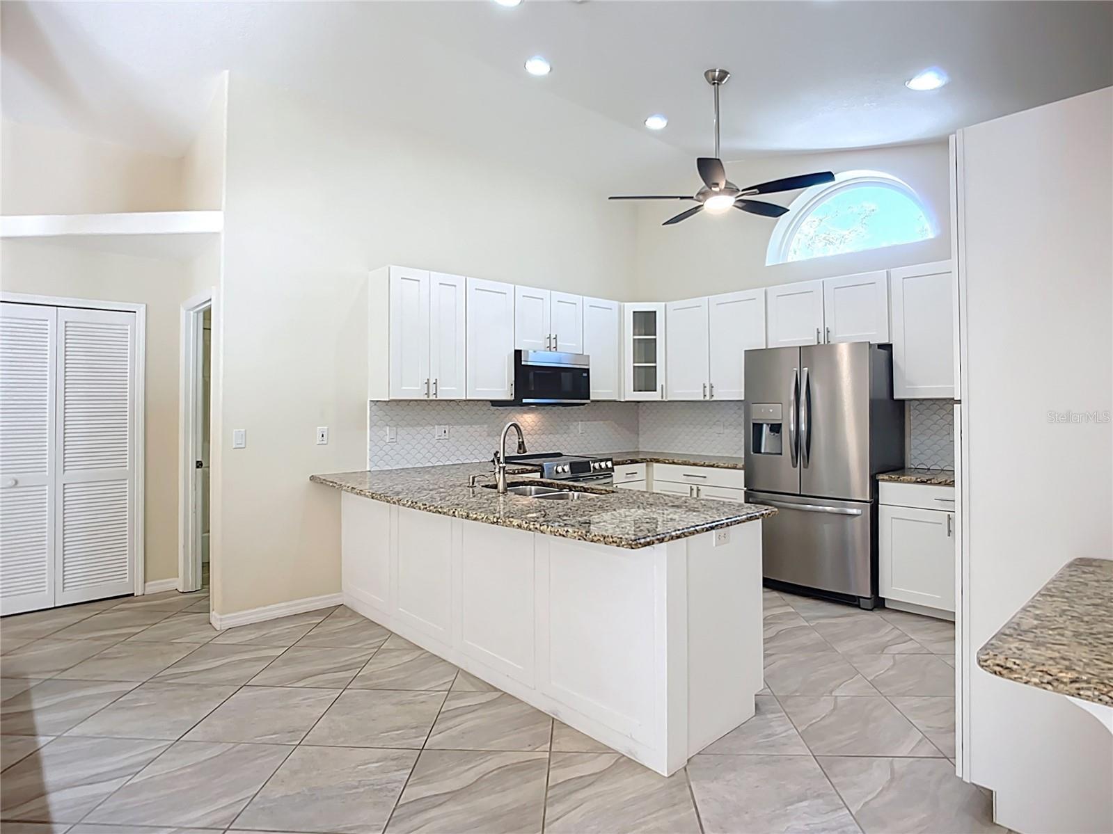 601 PINENEEDLE LN, ENGLEWOOD, FL, 34223