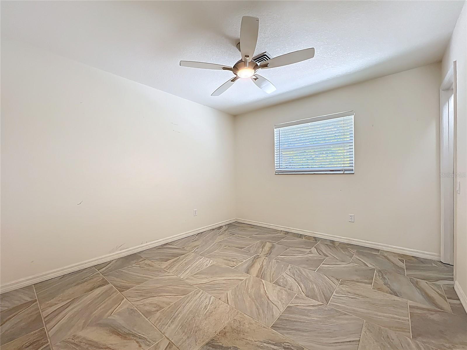 601 PINENEEDLE LN, ENGLEWOOD, FL, 34223