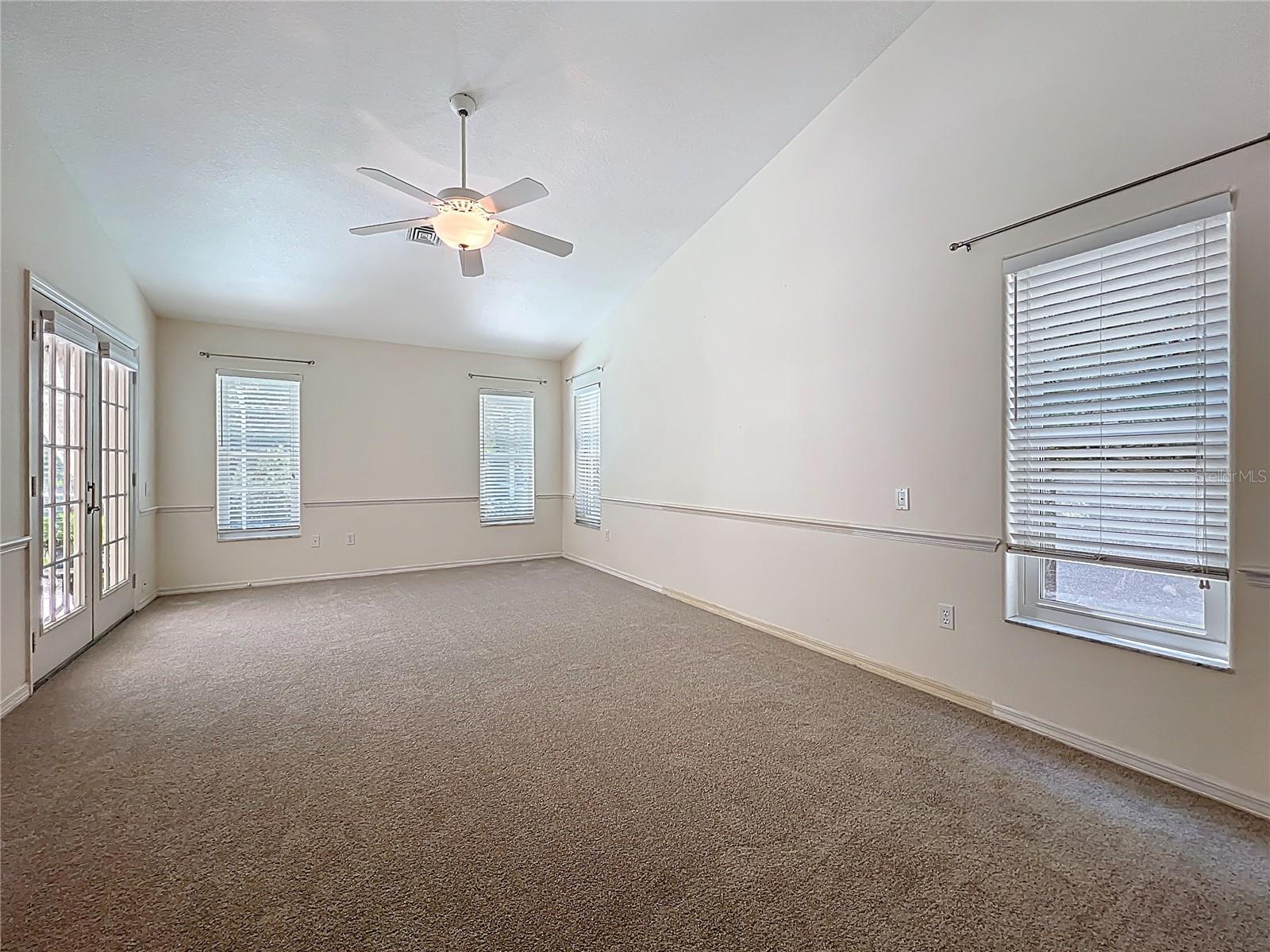 601 PINENEEDLE LN, ENGLEWOOD, FL, 34223