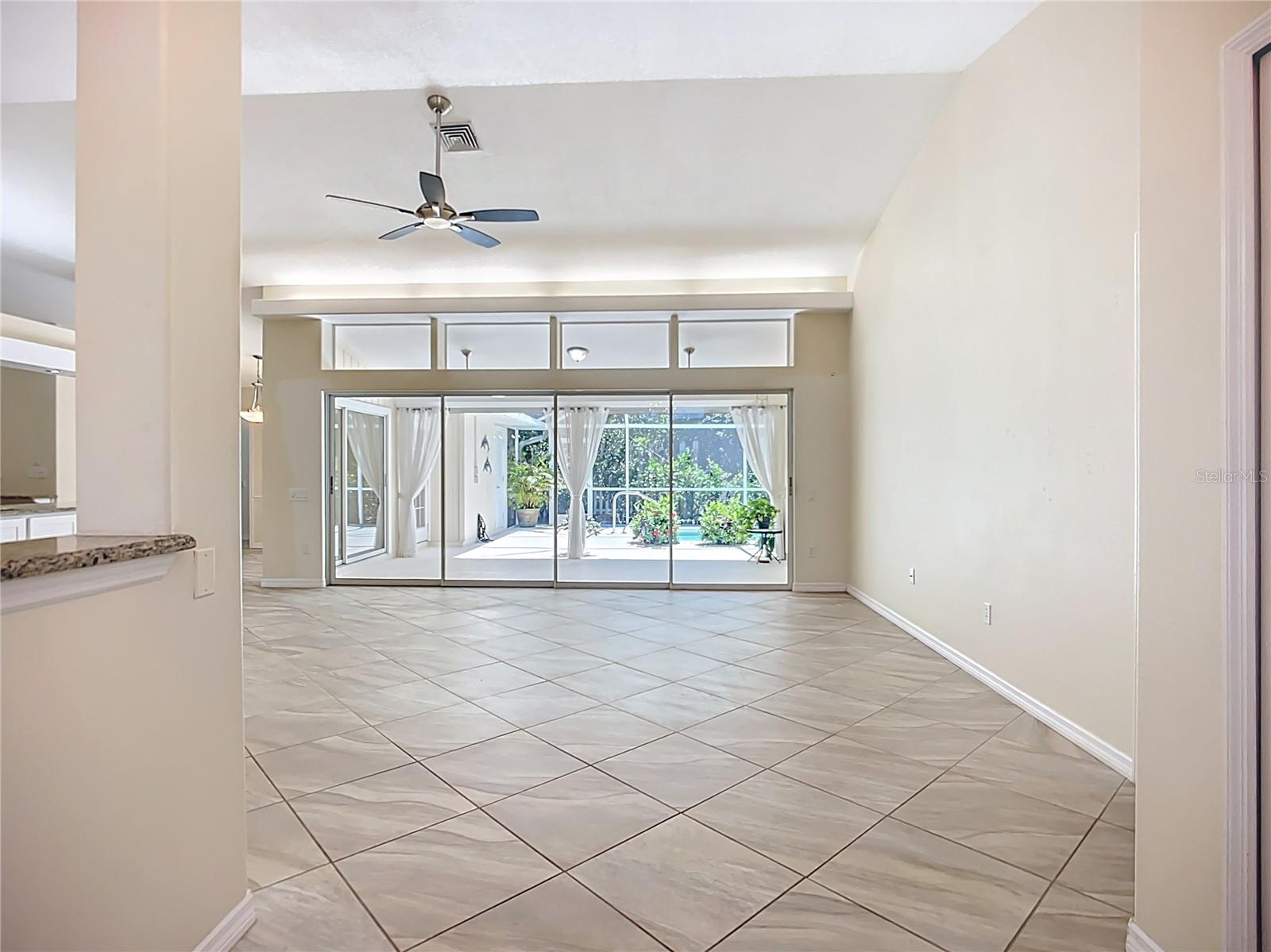 601 PINENEEDLE LN, ENGLEWOOD, FL, 34223