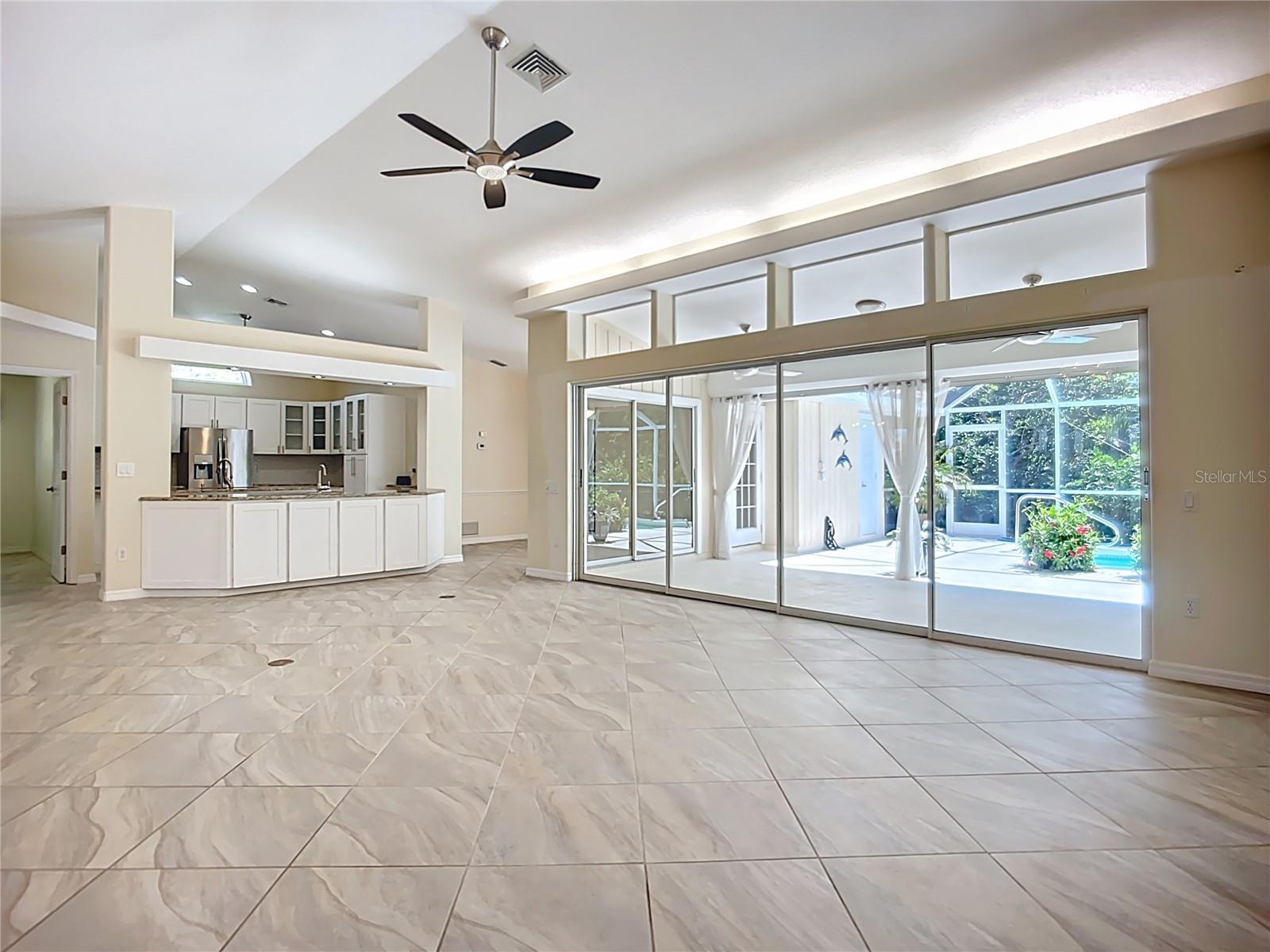 601 PINENEEDLE LN, ENGLEWOOD, FL, 34223