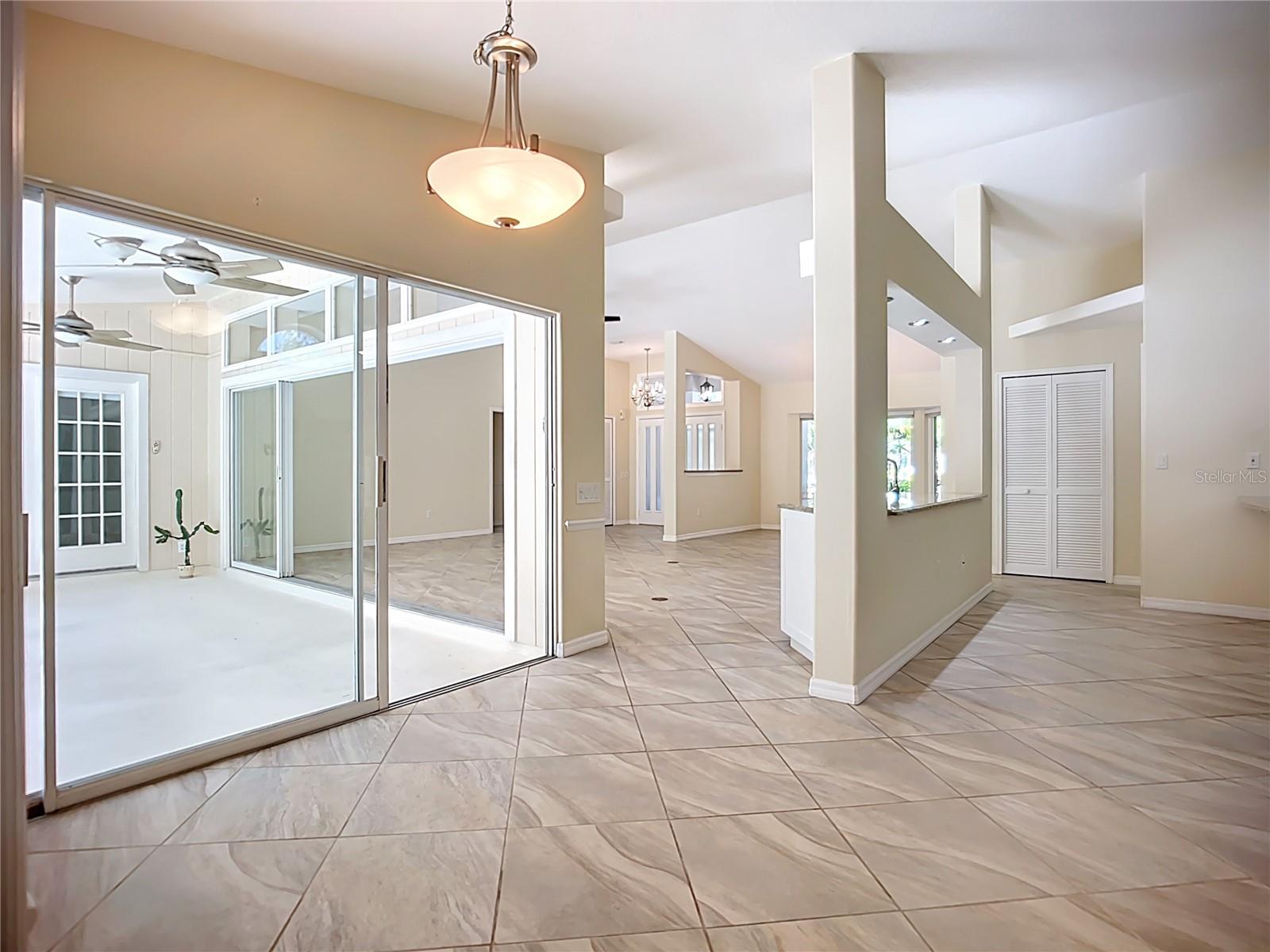 601 PINENEEDLE LN, ENGLEWOOD, FL, 34223
