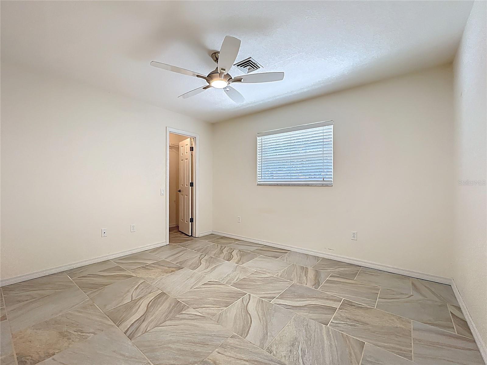 601 PINENEEDLE LN, ENGLEWOOD, FL, 34223