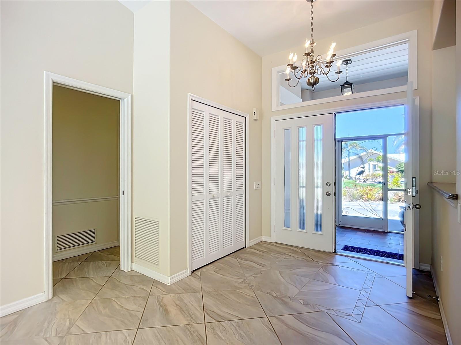 601 PINENEEDLE LN, ENGLEWOOD, FL, 34223