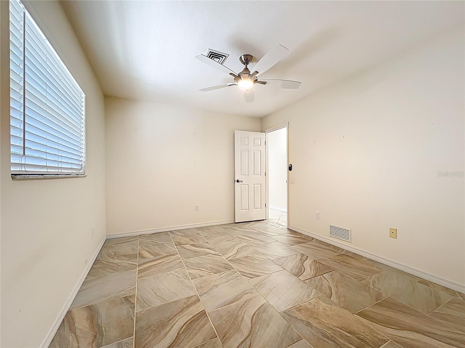 601 PINENEEDLE LN, ENGLEWOOD, FL, 34223
