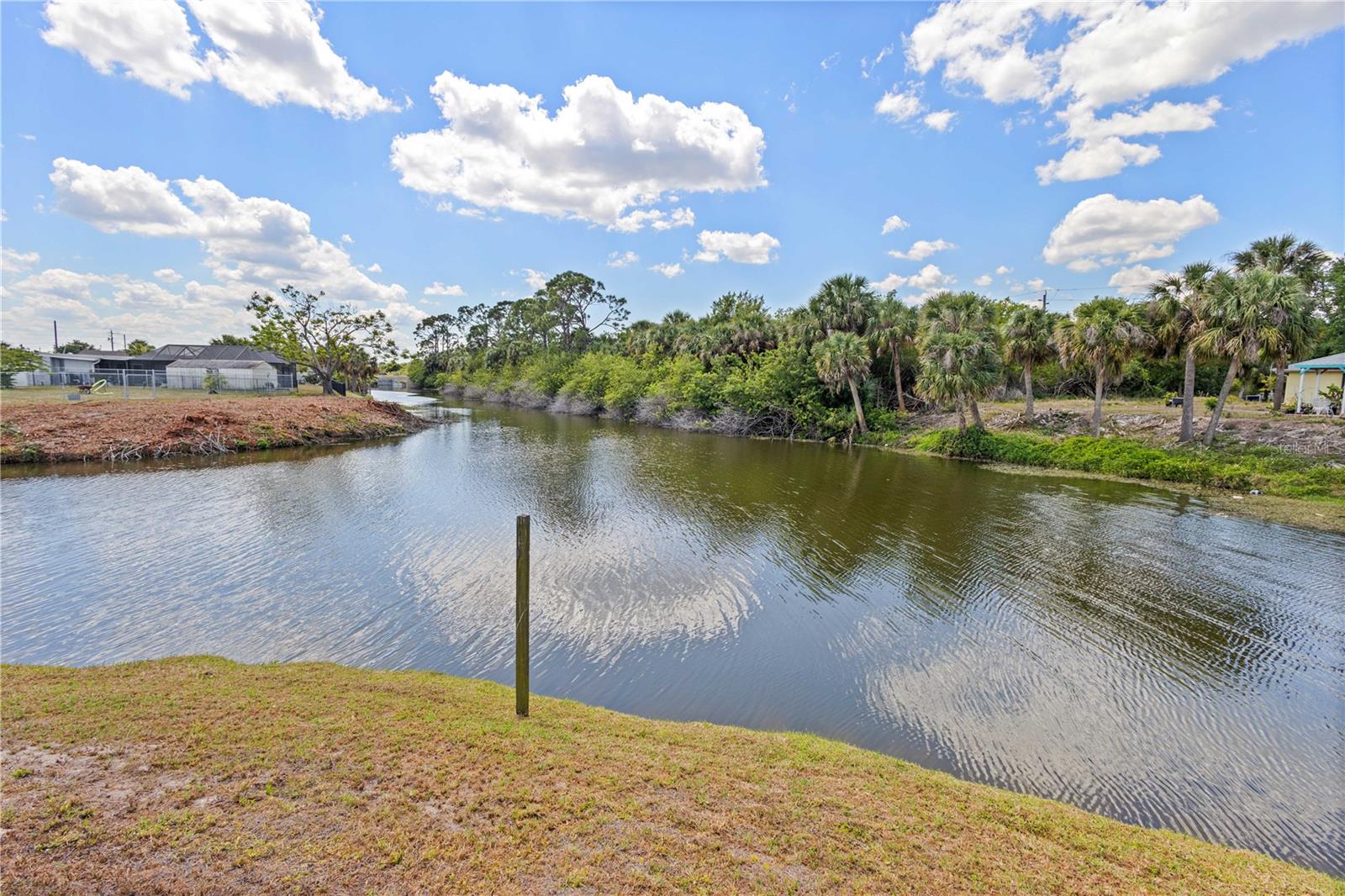 1665 HARMONY DR, PORT CHARLOTTE, FL, 33952