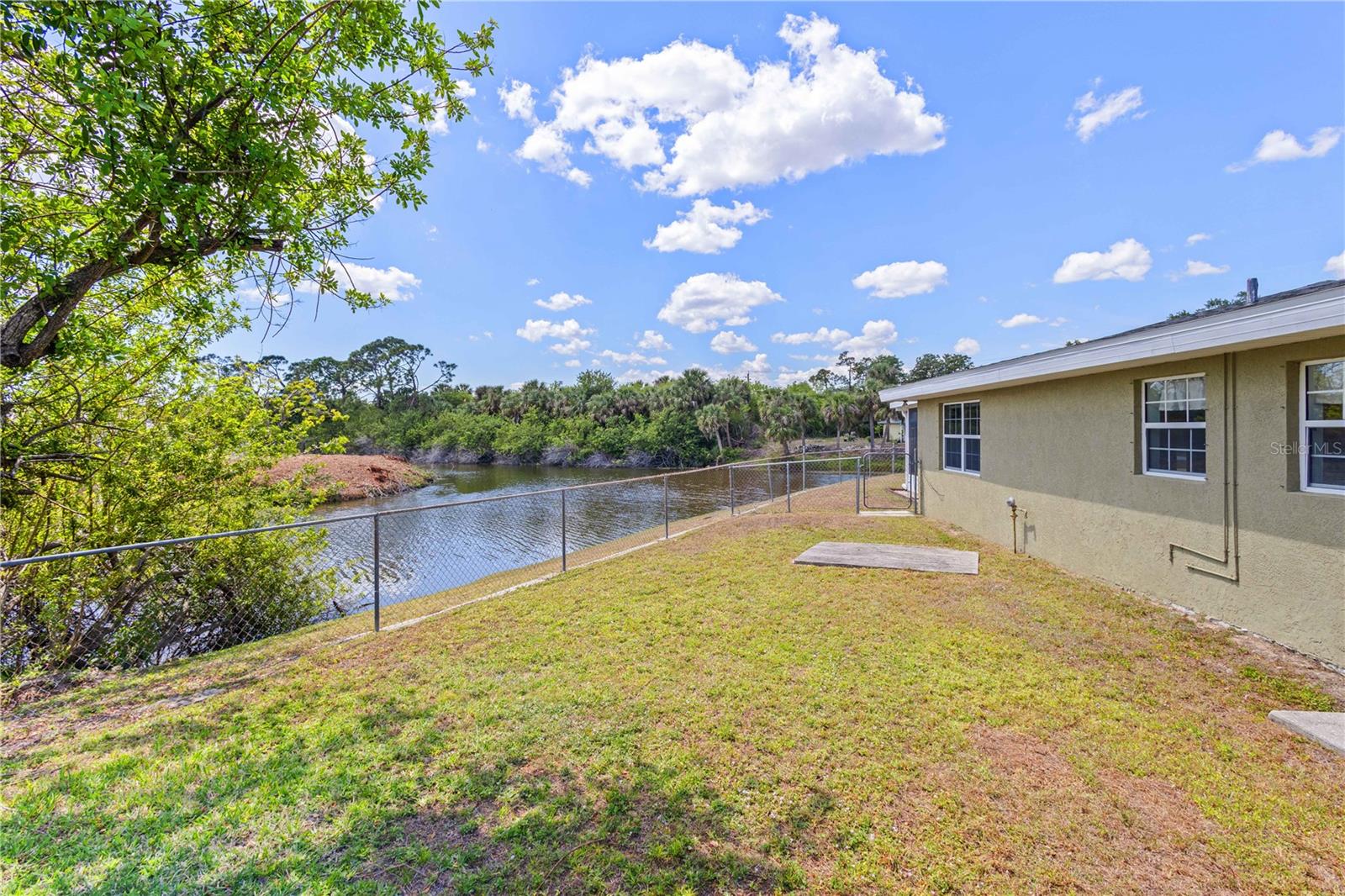 1665 HARMONY DR, PORT CHARLOTTE, FL, 33952