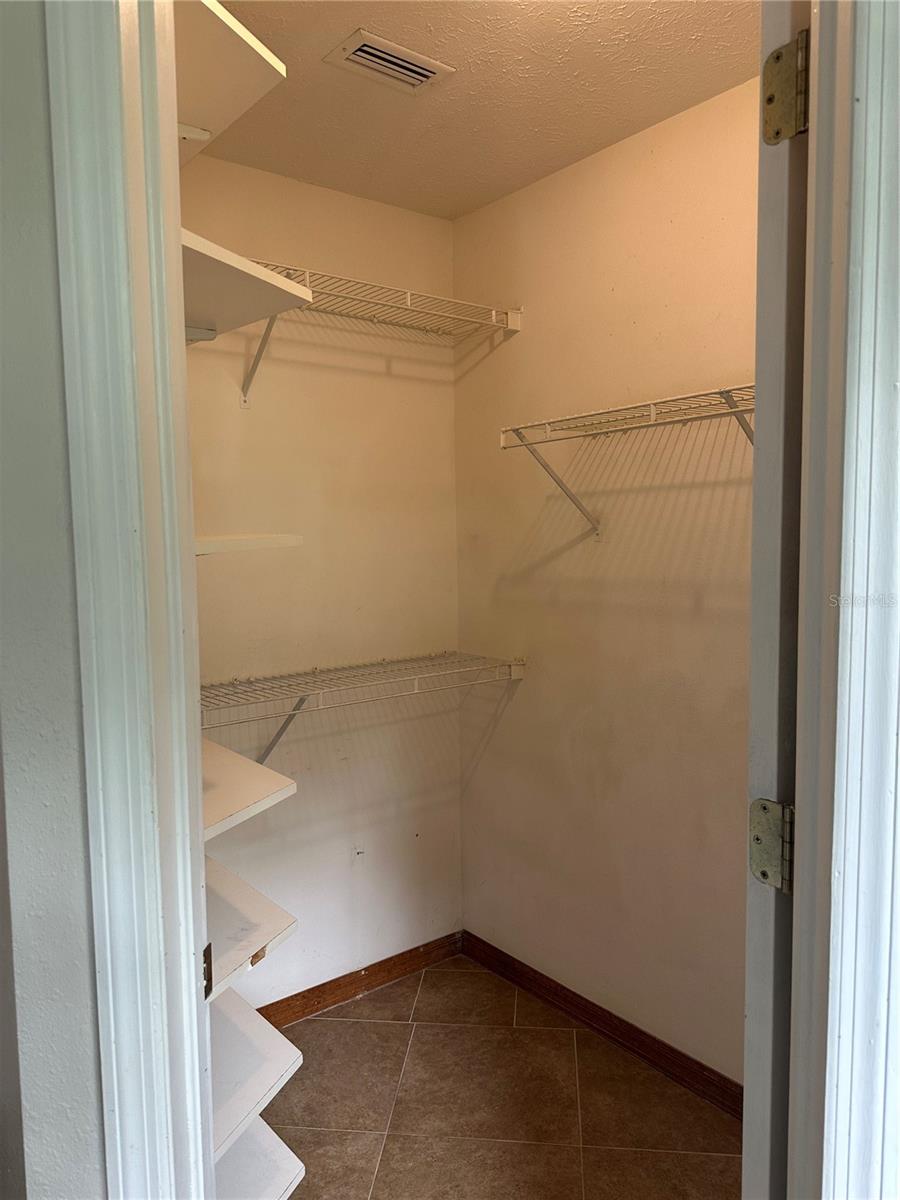 2706 BENT LEAF DR, VALRICO, FL, 33594