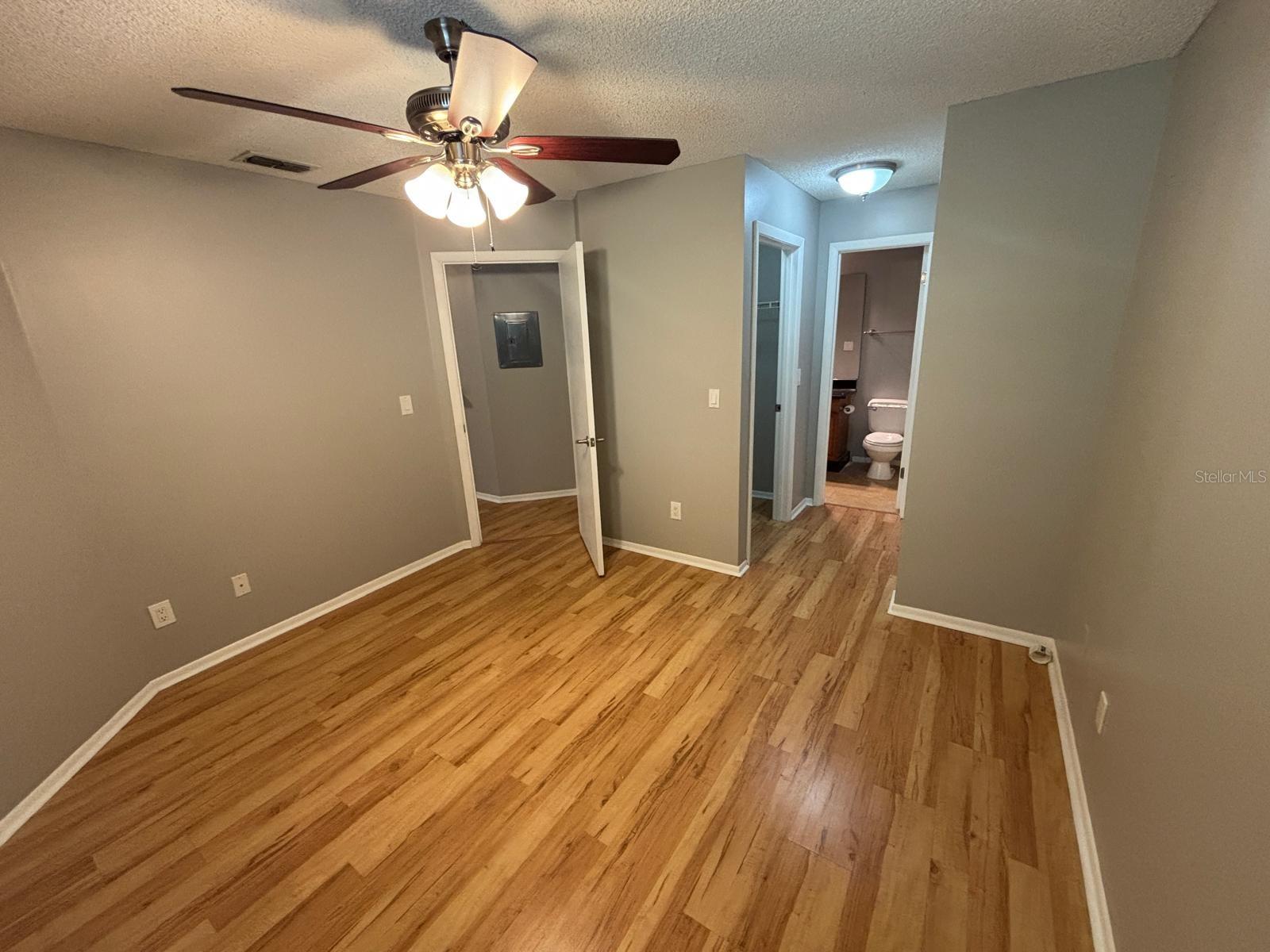 2564 GRASSY POINT DR #202, LAKE MARY, FL, 32746