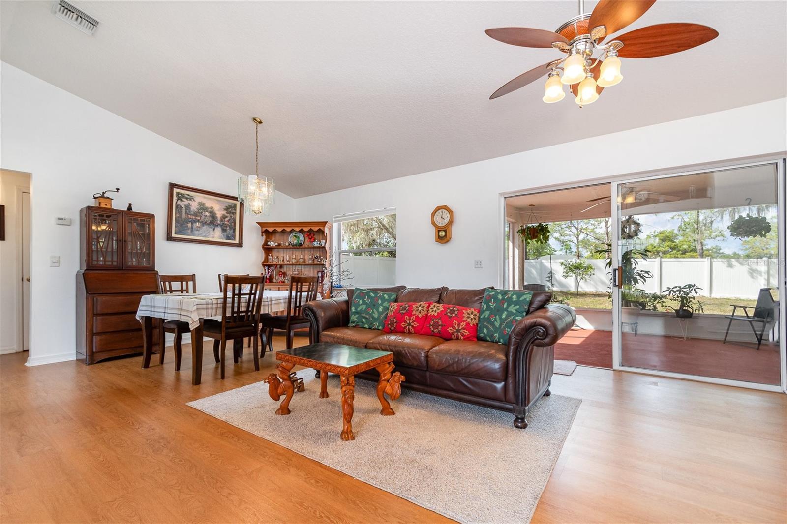 11315 LAKE DR, LEESBURG, FL, 34788