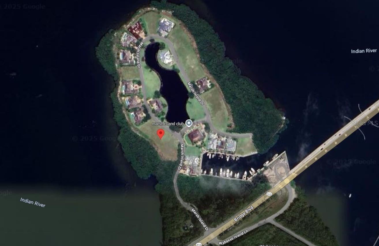 9215 W MARSH ISLAND DR, VERO BEACH, FL, 32963