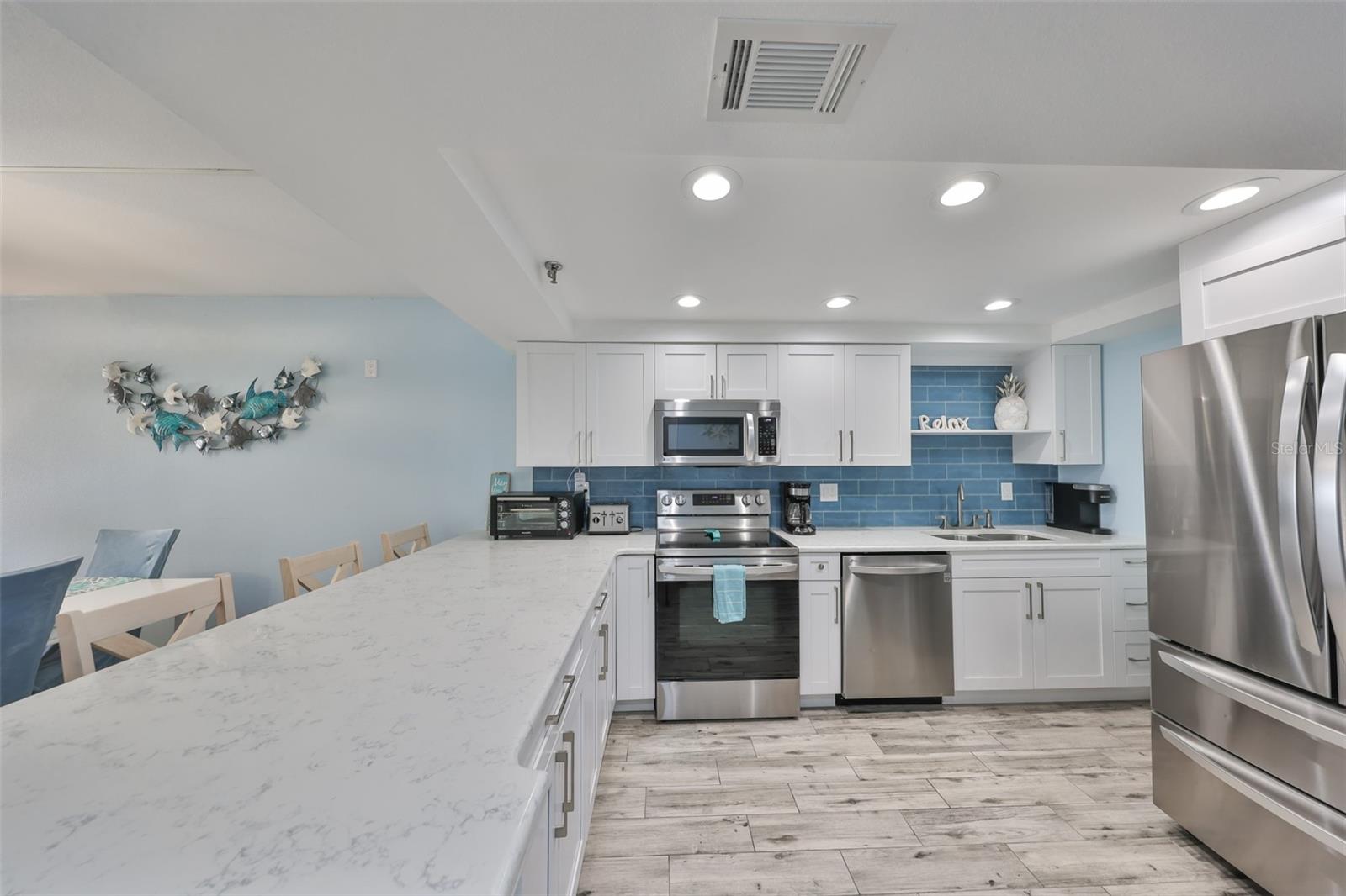 13720 GULF BLVD #303, MADEIRA BEACH, FL, 33708