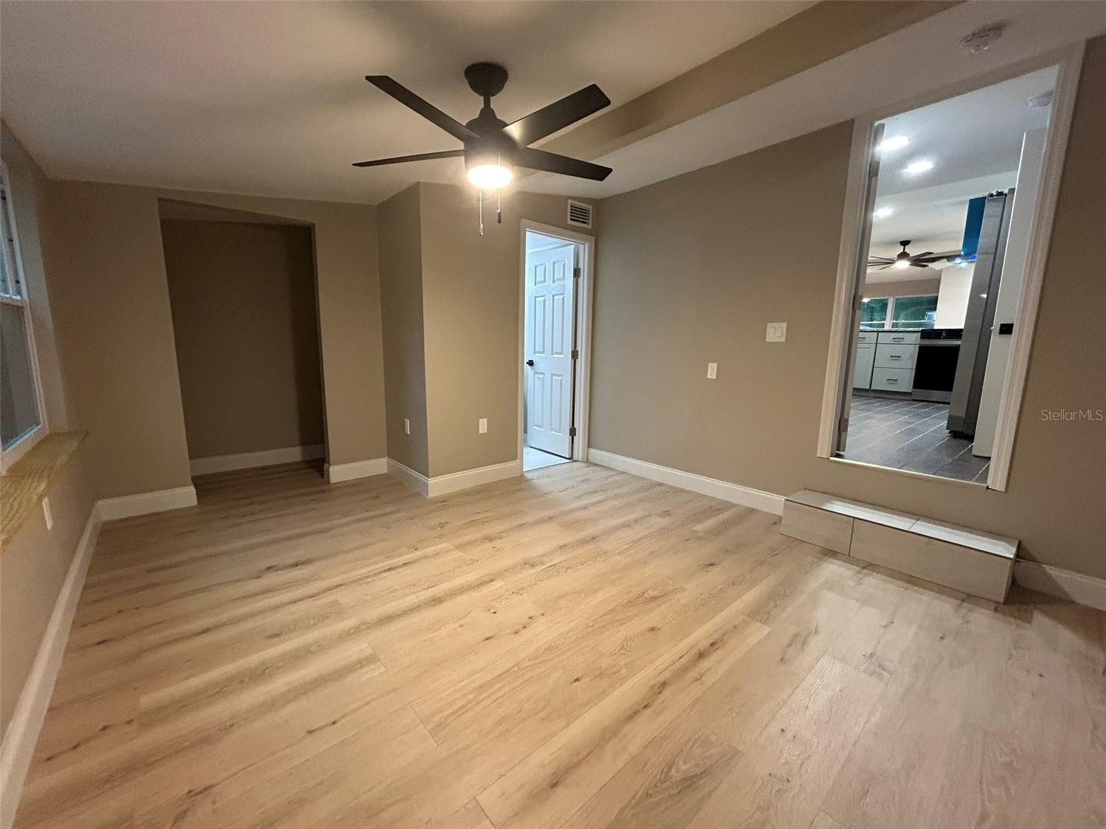 1615 39TH ST S, ST PETERSBURG, FL, 33711