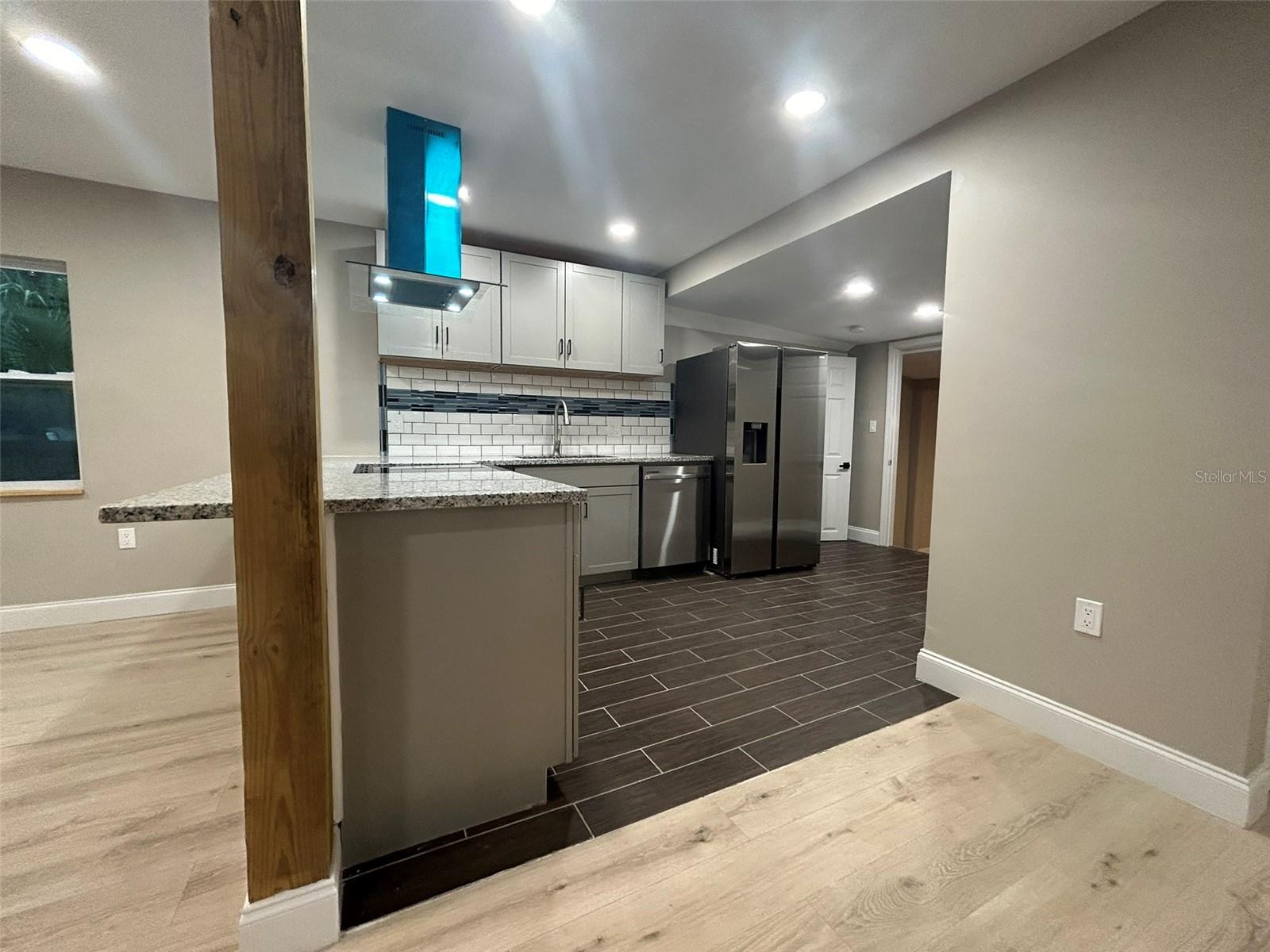 1615 39TH ST S, ST PETERSBURG, FL, 33711