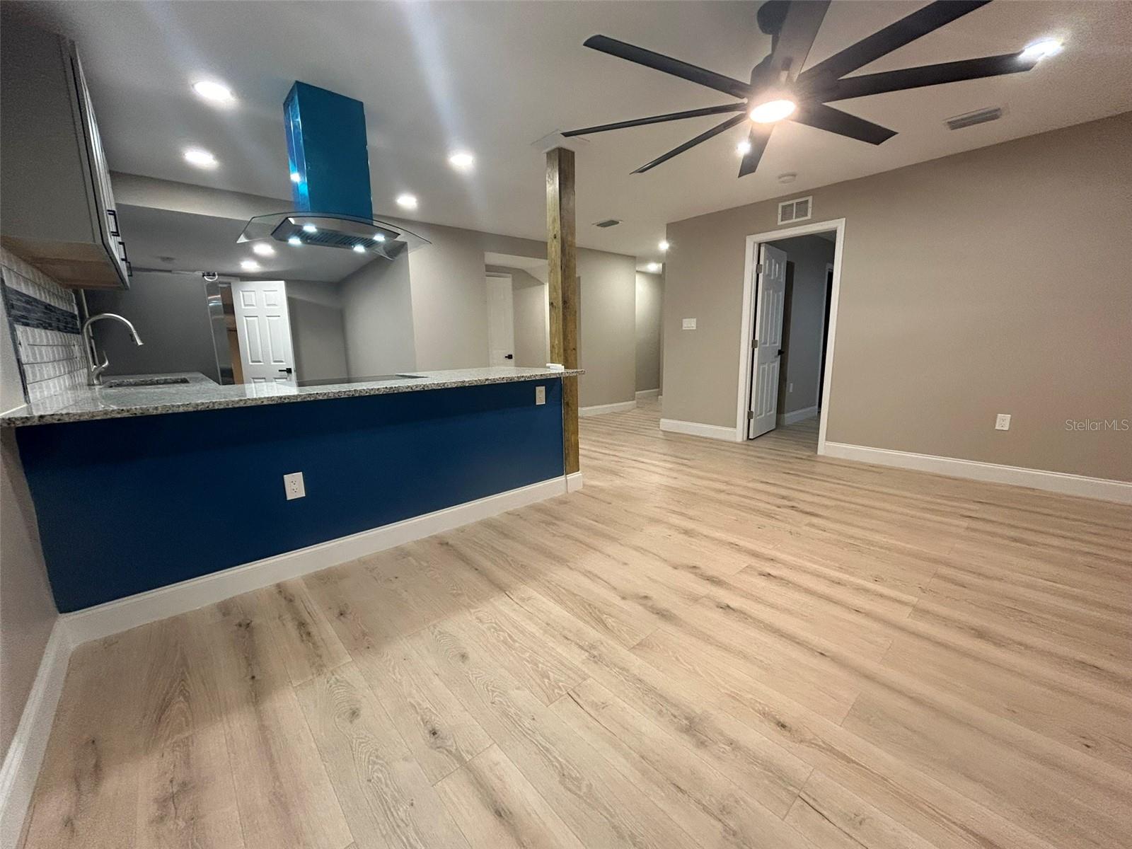 1615 39TH ST S, ST PETERSBURG, FL, 33711