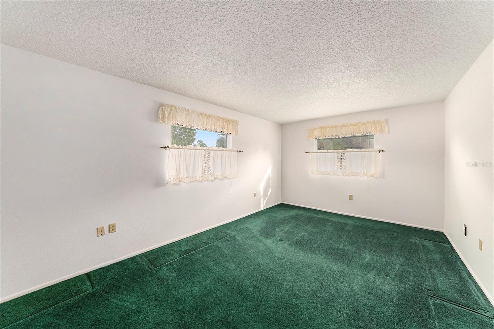 2155 CROWSNEST DR, PALM HARBOR, FL, 34685