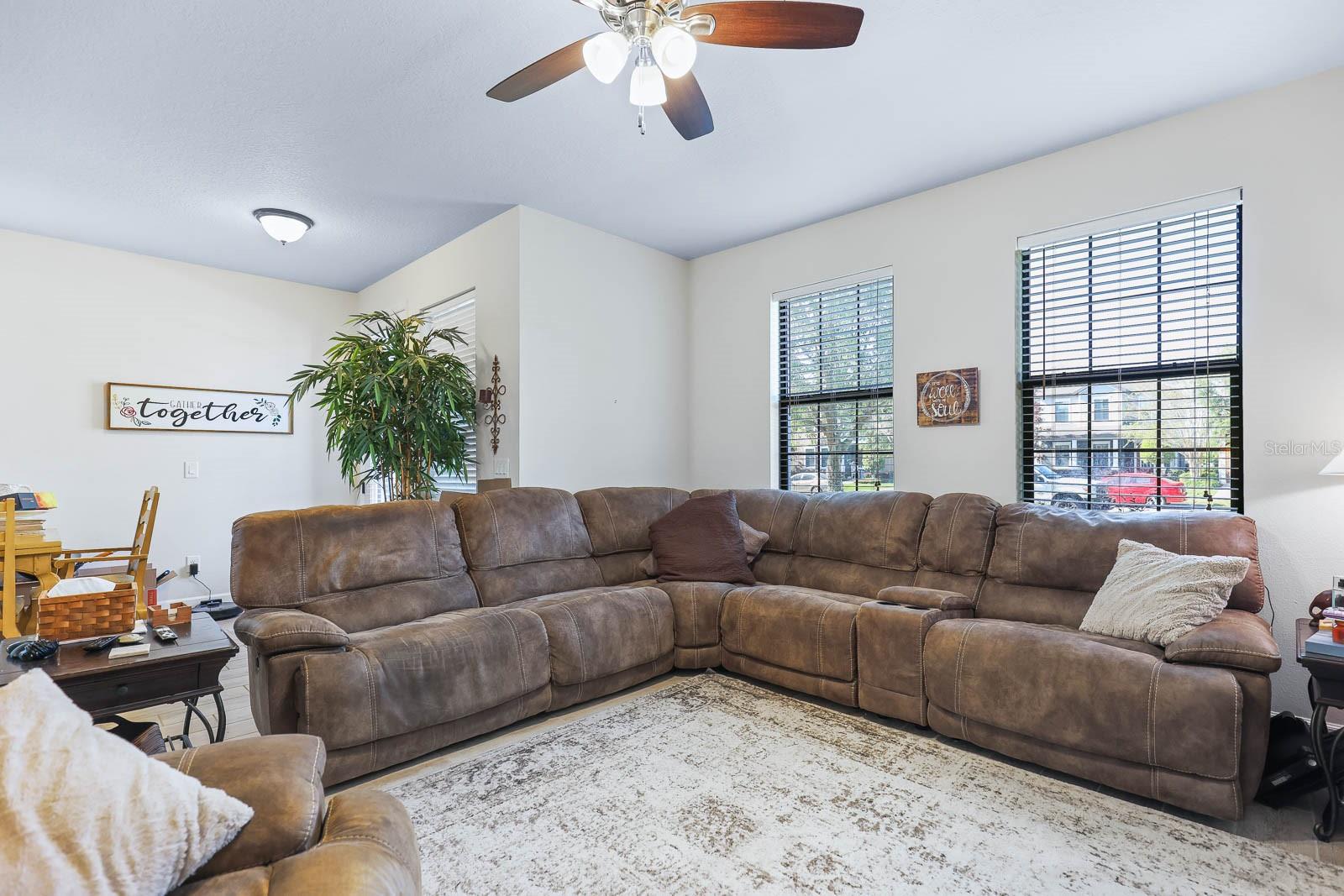 5812 CIRCA FISHHAWK BLVD, LITHIA, FL, 33547