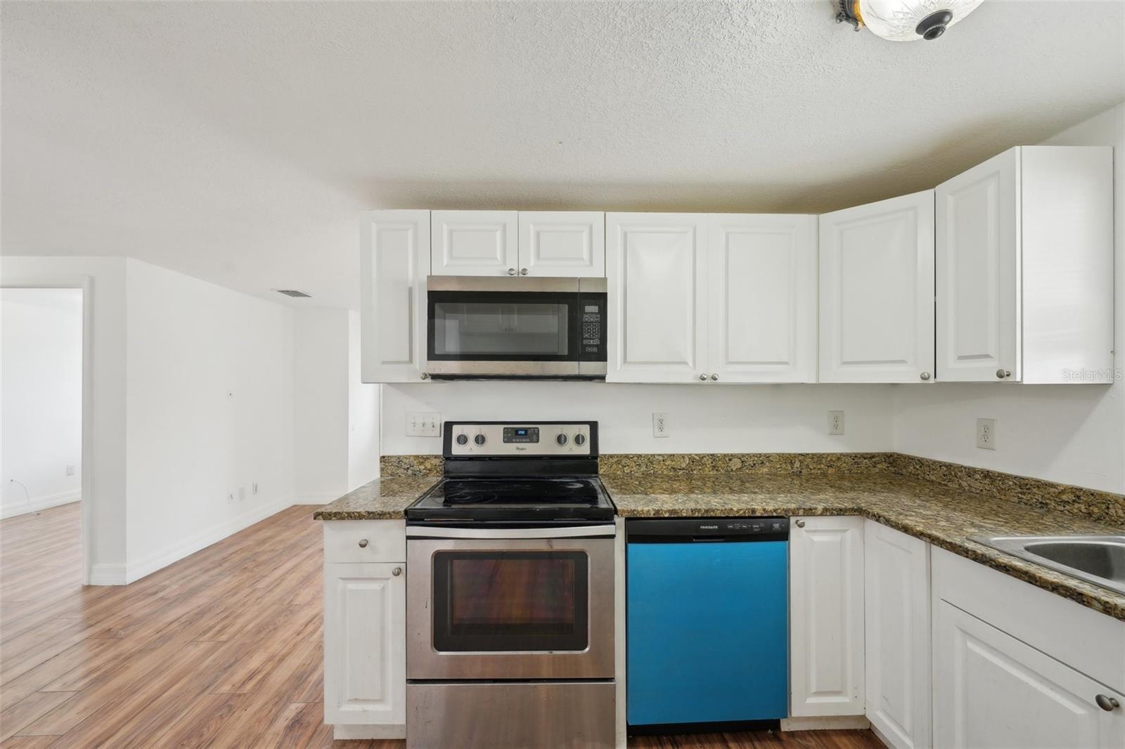 3011 DODGE ST, TAMPA, FL, 33605