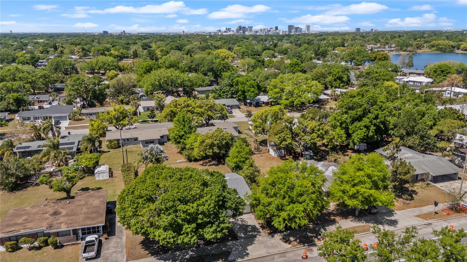 1300 CONWAY RD, ORLANDO, FL, 32812