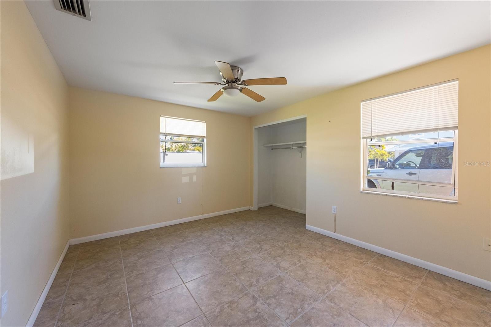 408 CLARK LN, HOLMES BEACH, FL, 34217