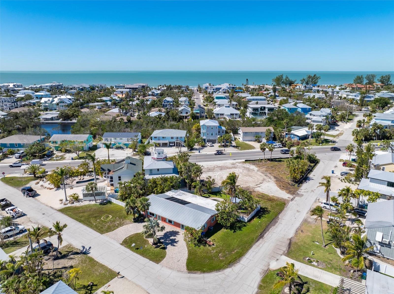 408 CLARK LN, HOLMES BEACH, FL, 34217