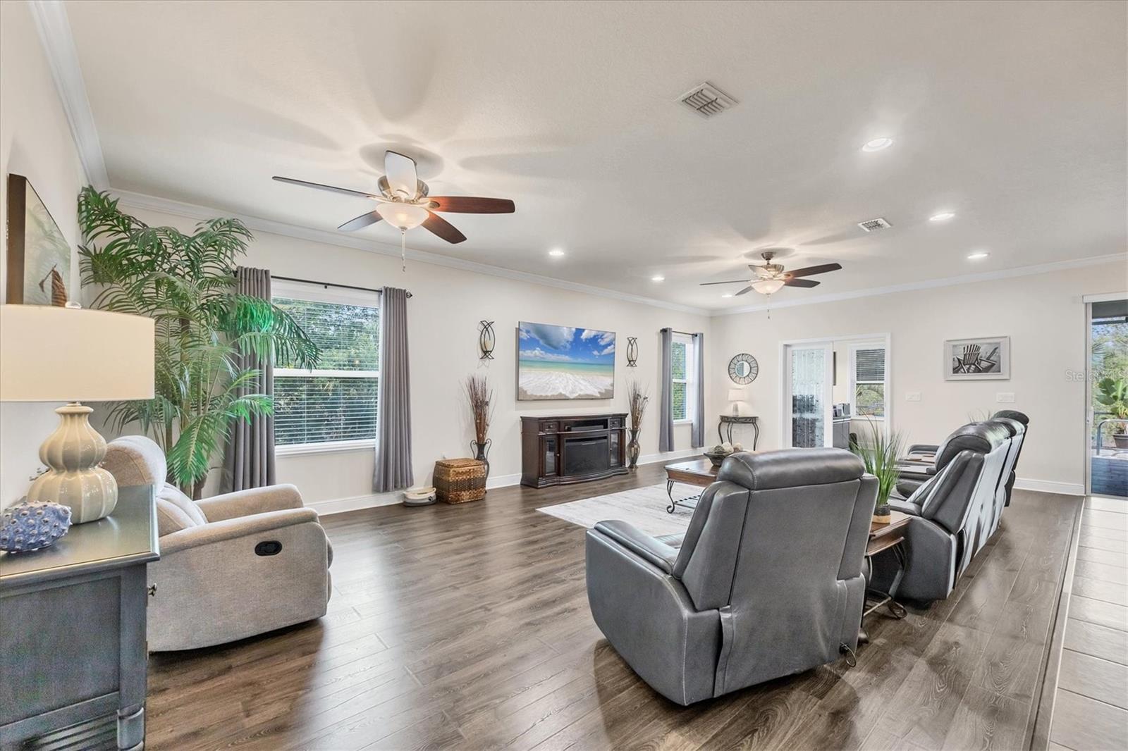 9283 IMPALA CIR, PORT CHARLOTTE, FL, 33981