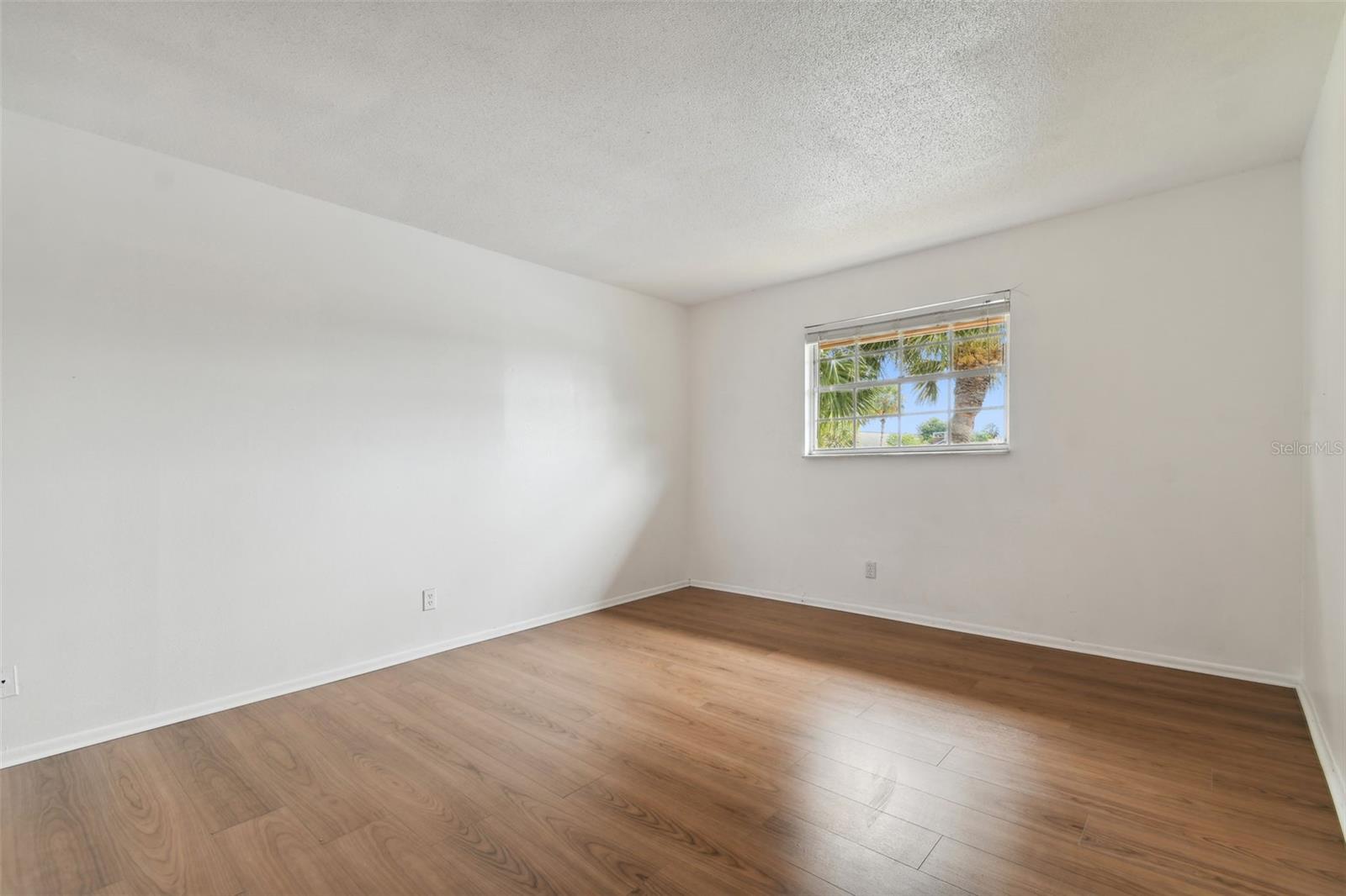 200 COUNTRY CLUB DR #308, LARGO, FL, 33771