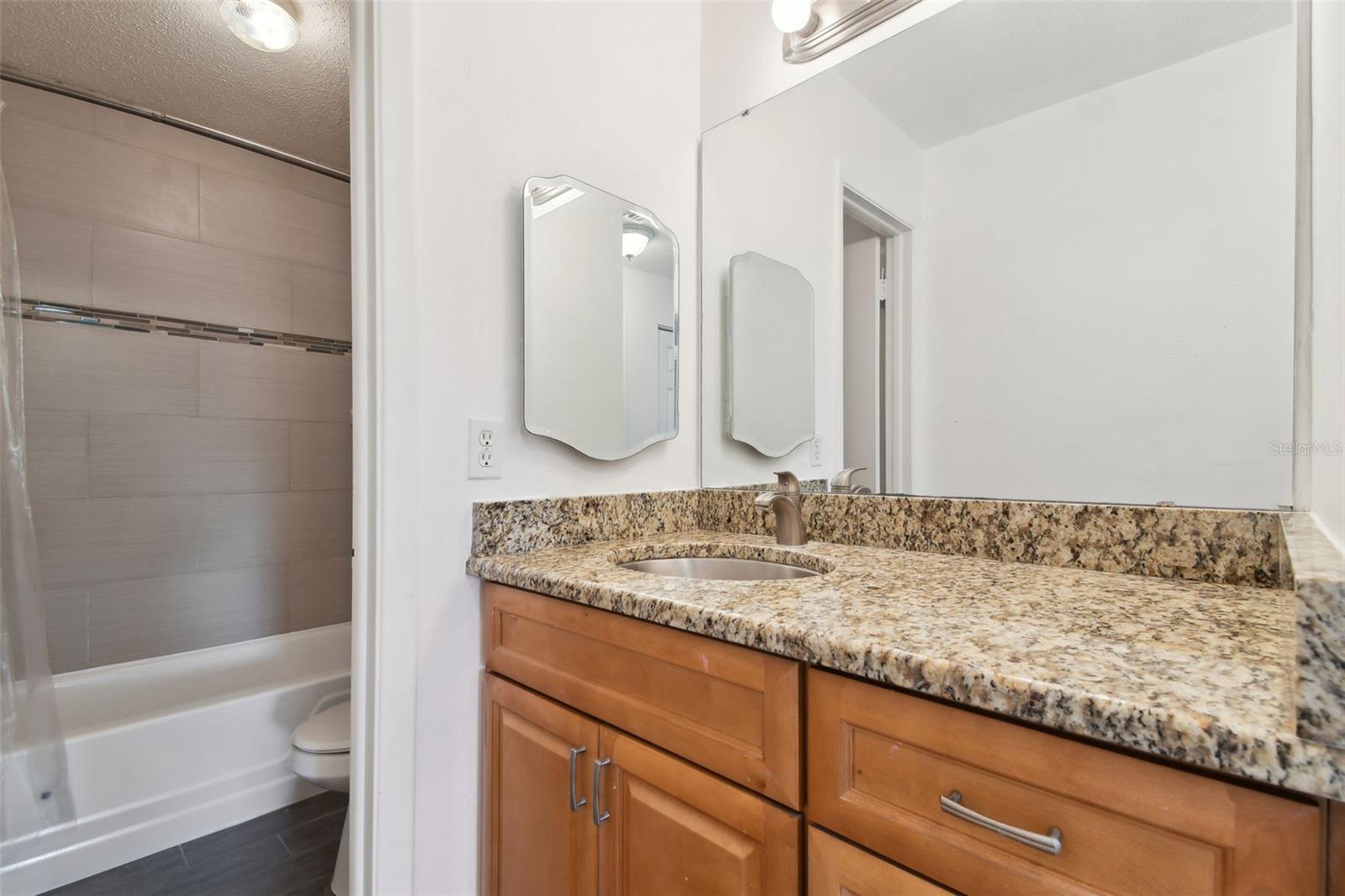 200 COUNTRY CLUB DR #308, LARGO, FL, 33771