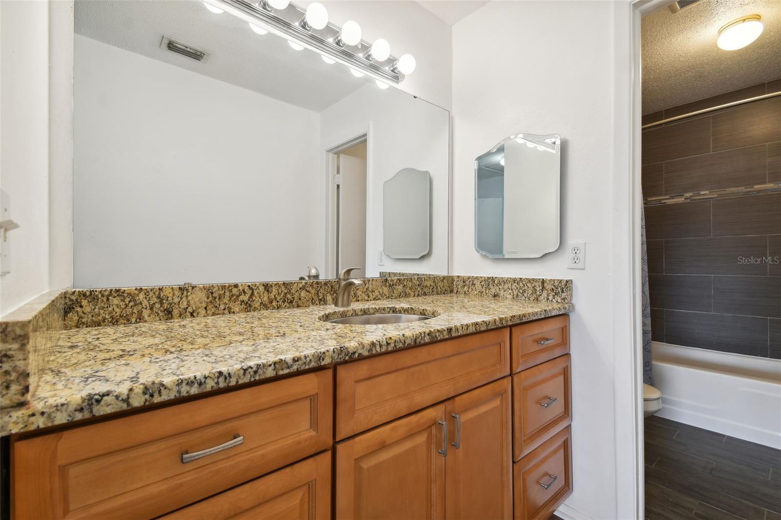 200 COUNTRY CLUB DR #308, LARGO, FL, 33771