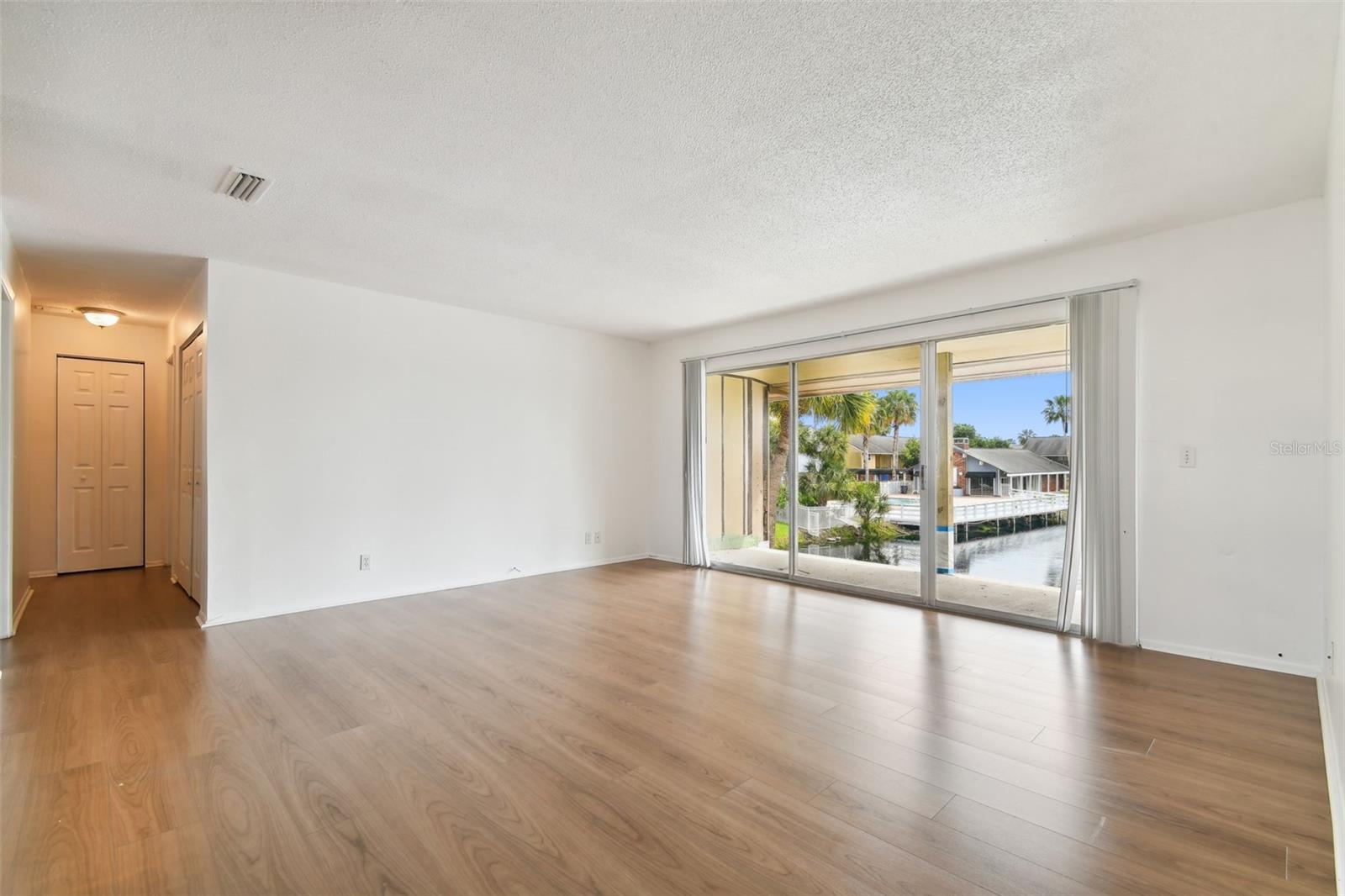 200 COUNTRY CLUB DR #308, LARGO, FL, 33771