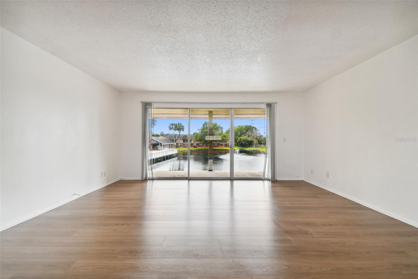 200 COUNTRY CLUB DR #308, LARGO, FL, 33771